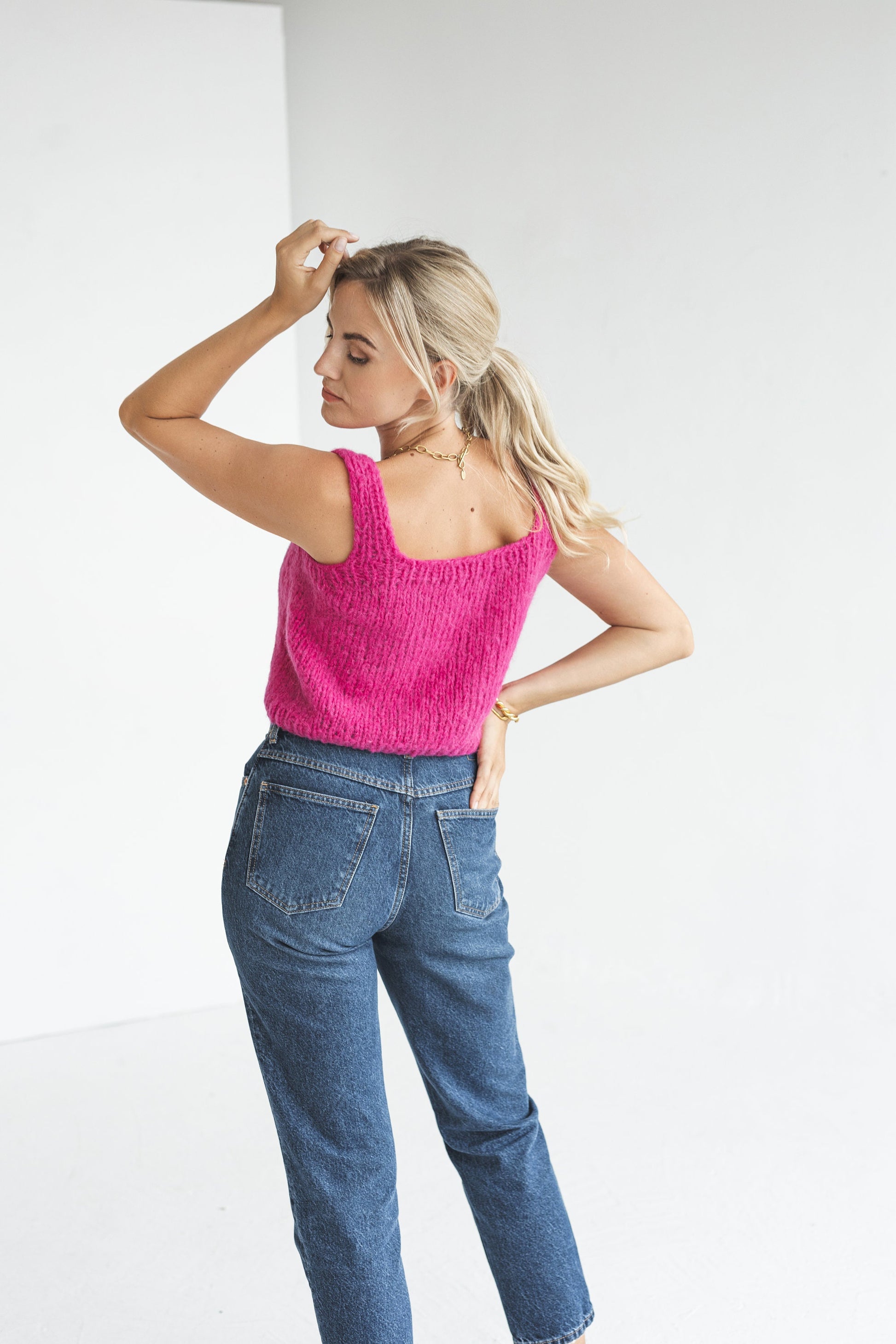 Matching cerise pink cable knit cropped tank top and cardigan set, magenta sleeveless chunky knitted summer blouse and sweater set for women