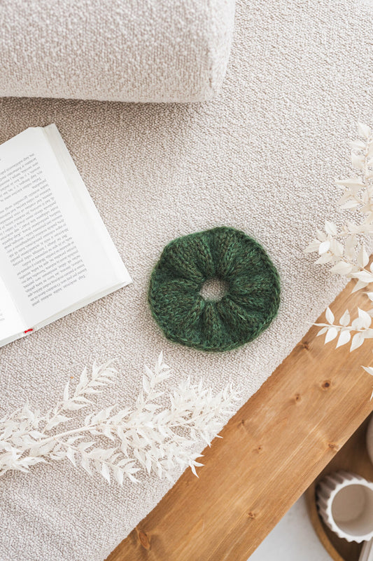 Green mohair cable knit hair scrunchies, fluffy women&#39;s knitted ties, handmade alpaca wool hair accessories for woman, gift for friend