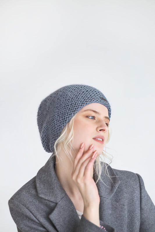 Gray cable knit alpaca wool slouchy beanie, grey women&#39;s handmade super chunky knitted winter hat, handcrafted cap for woman, gift for women