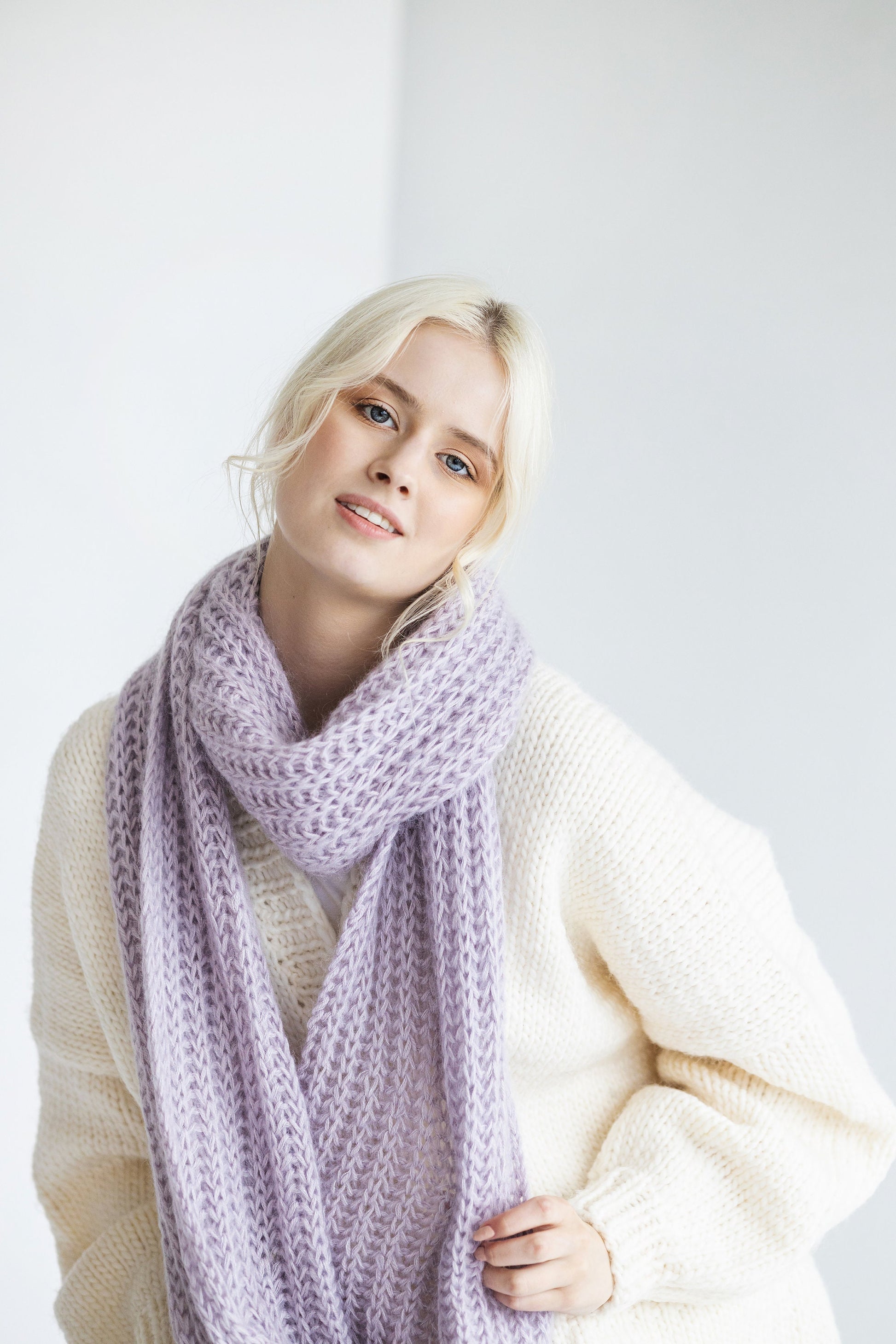 Light purple cable knit thick mohair scarf, chunky knitted oversized alpaca blend fuzzy women&#39;s scarves, lavender fuzzy hooded head shawl