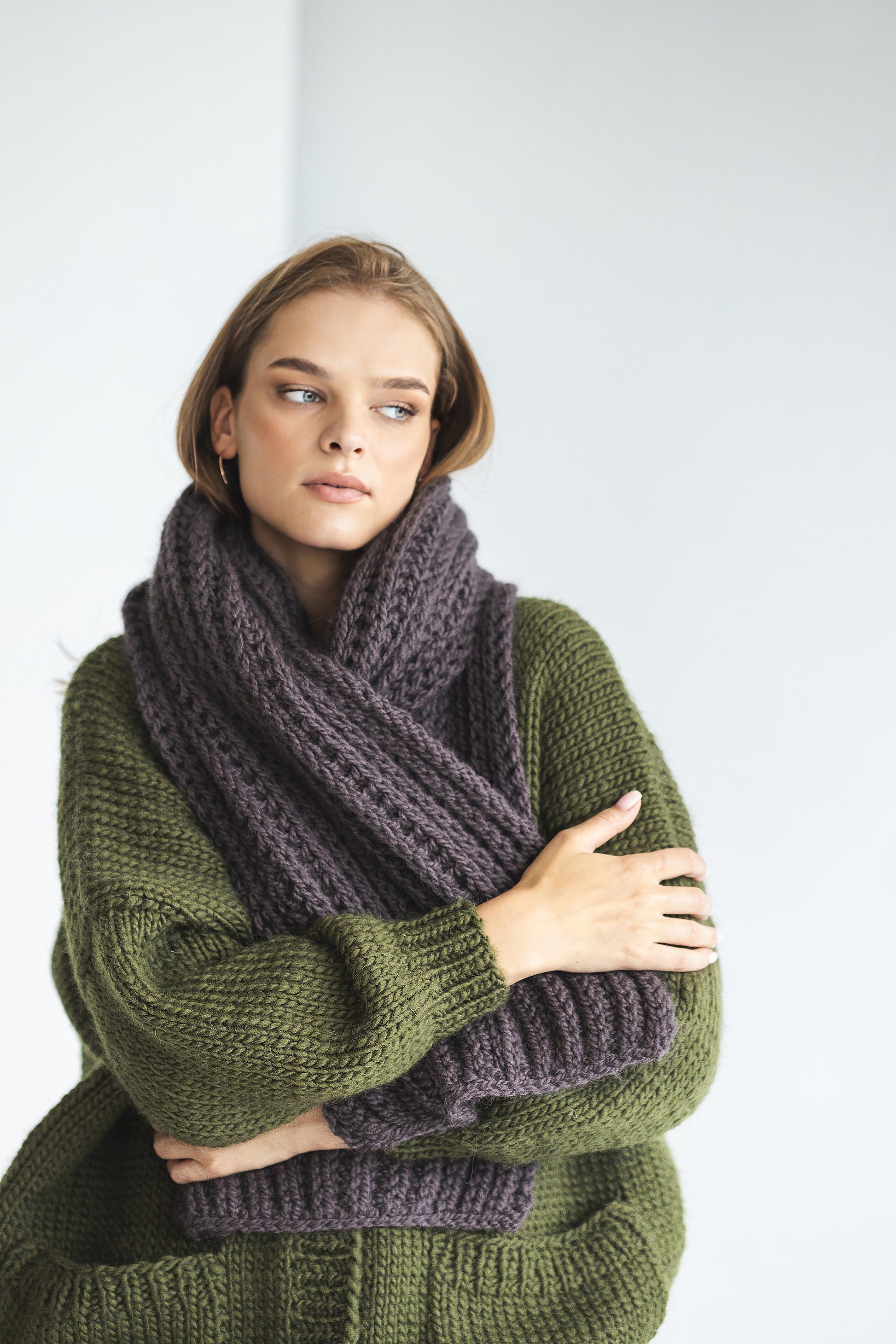 Brown super chunky knit thick alpaca wool scarf, chocolate oversized cable knitted neck warmer, handmade ribbed xl blanket scarves for women