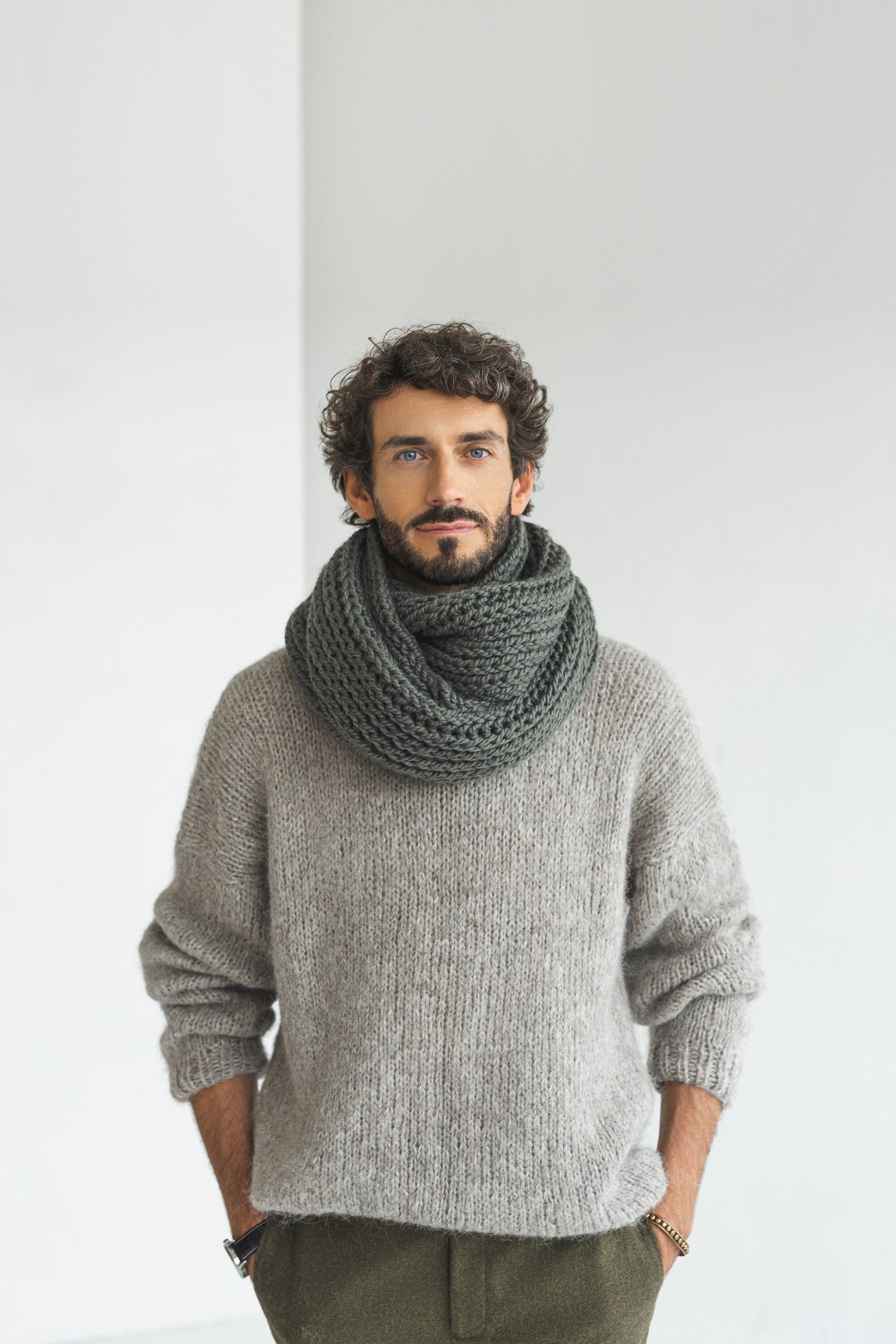 Green super chunky knit alpaca wool men&#39;s scarf, thick oversized cable knitted neck warmer for man, handmade ribbed blanket scarves for men