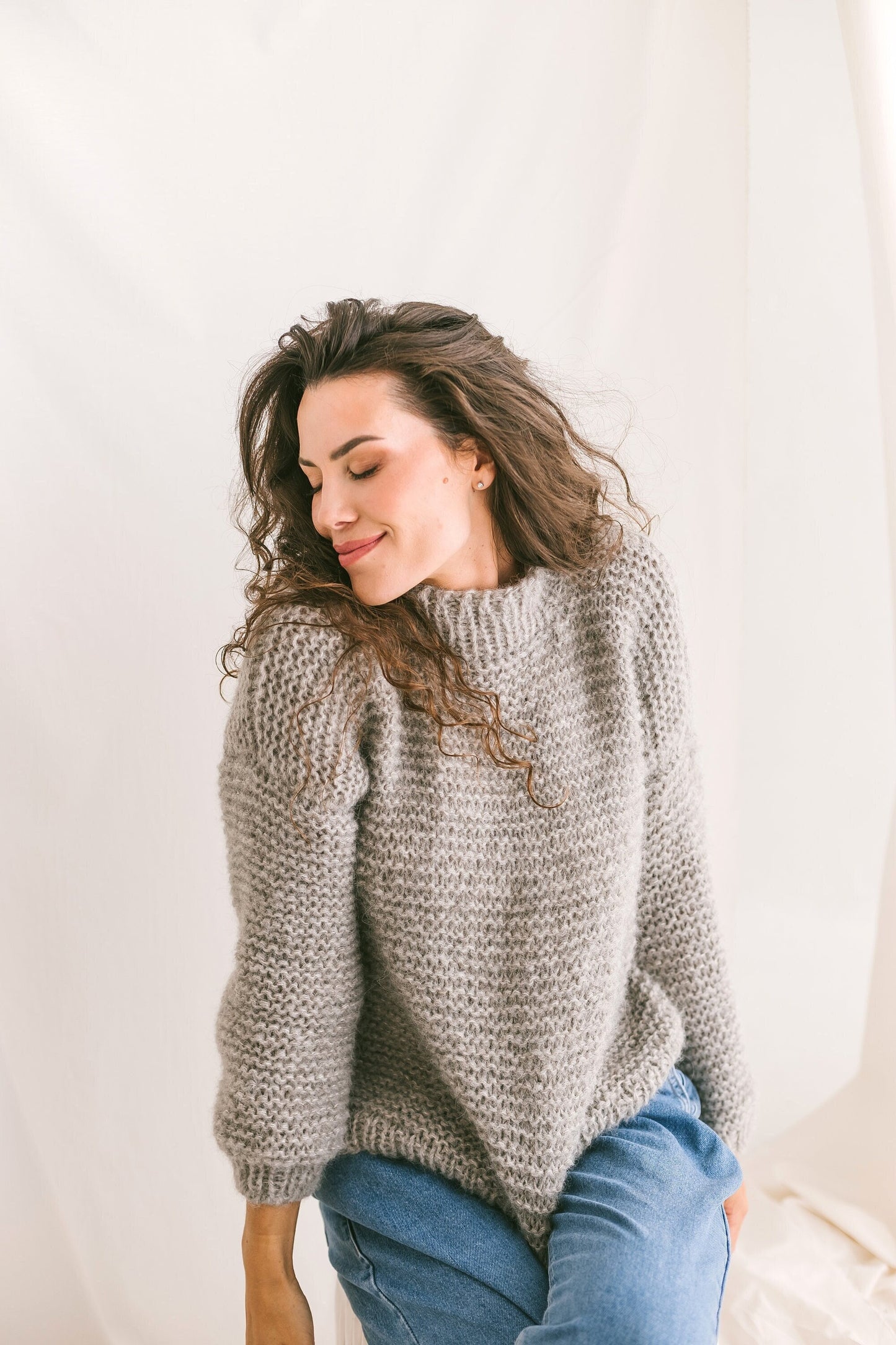 Light Gray Cable Knit Sweater, Relaxed Fit Jumper, Grey Alpaca Pullover, Chunky Knit Wool Sweater, Knitted Jumper, Oversized Woman Sweater