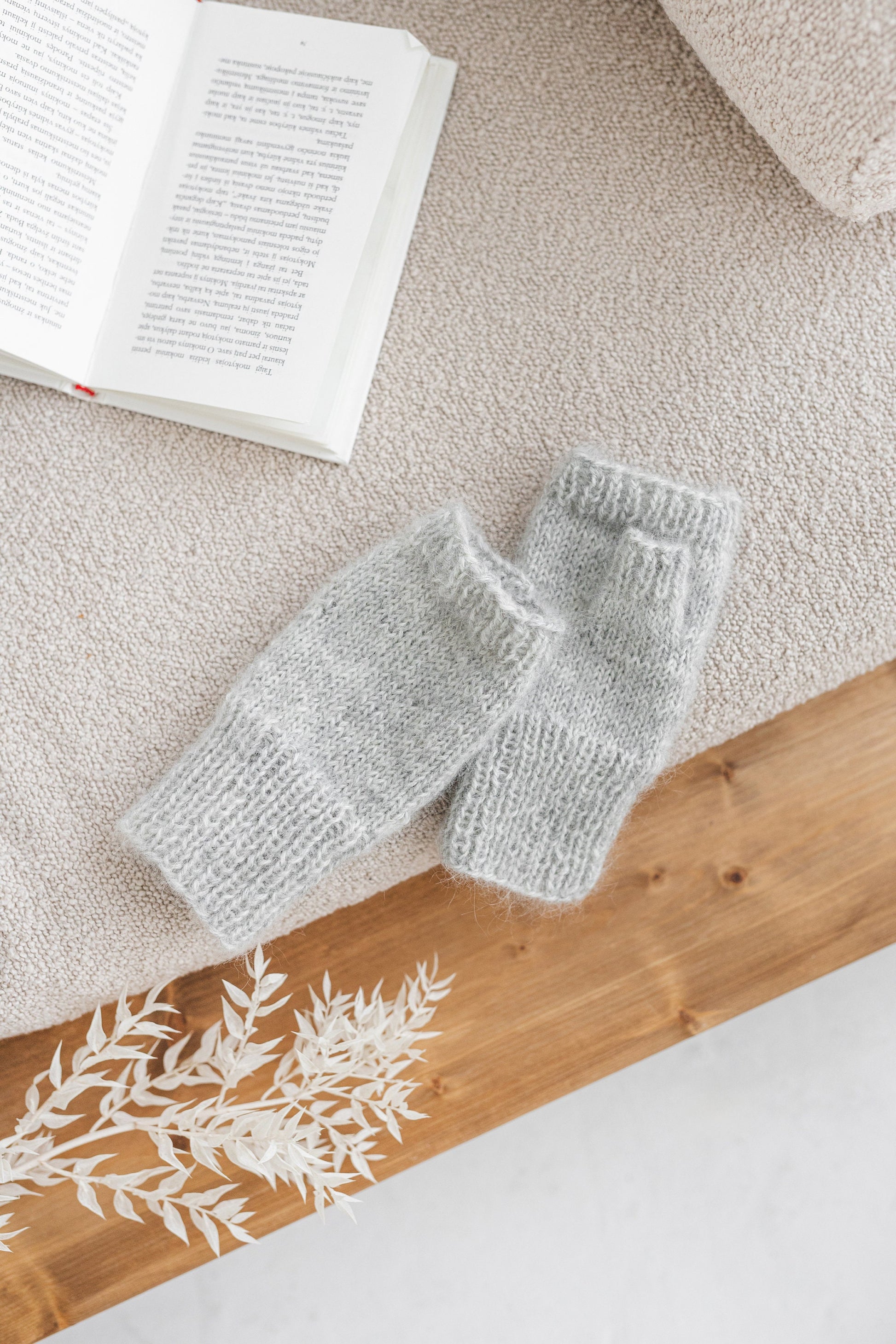 Gray mohair cable knit fingerless mittens, grey women&#39;s knitted gloves, handmade alpaca wool hand and wist warmer for woman, gift for friend