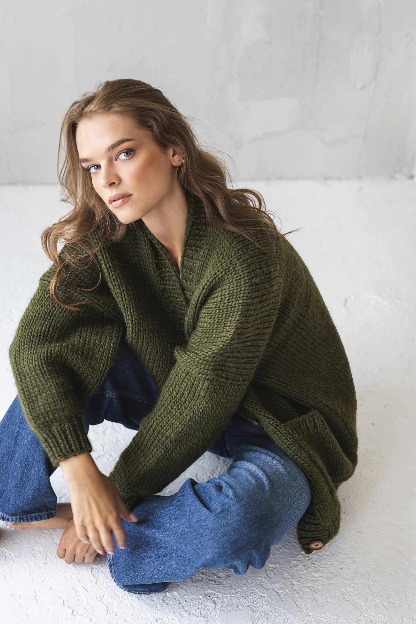 Green chunky knit wool cardigan with pockets and buttons, army green oversized hand knitted sweater, olive green cable knit jacket for women