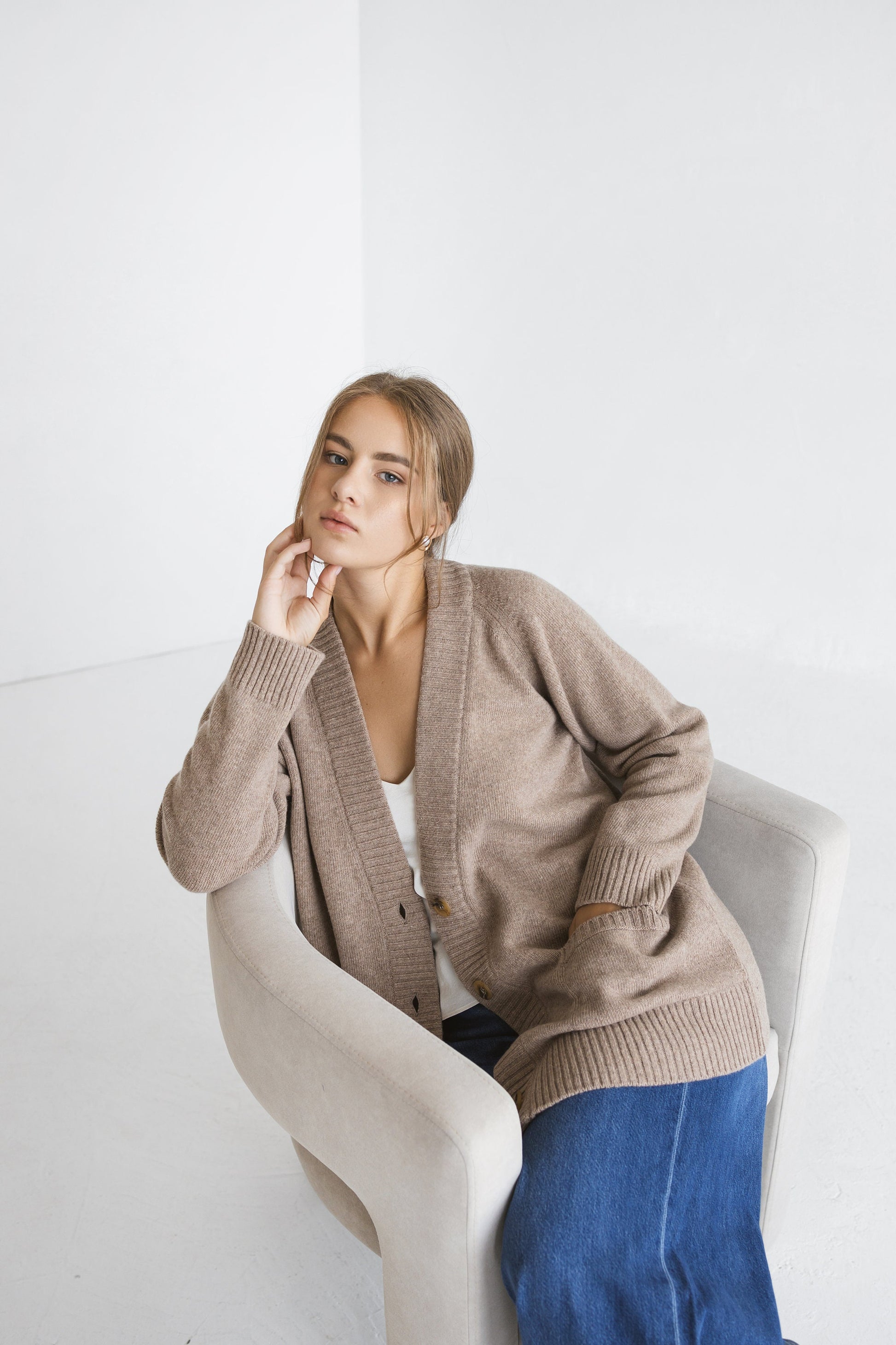 Beige merino wool and cashmere blend cardigan with pockets and buttons, slightly oversized taupe sweater for women, camel minimalist gilet