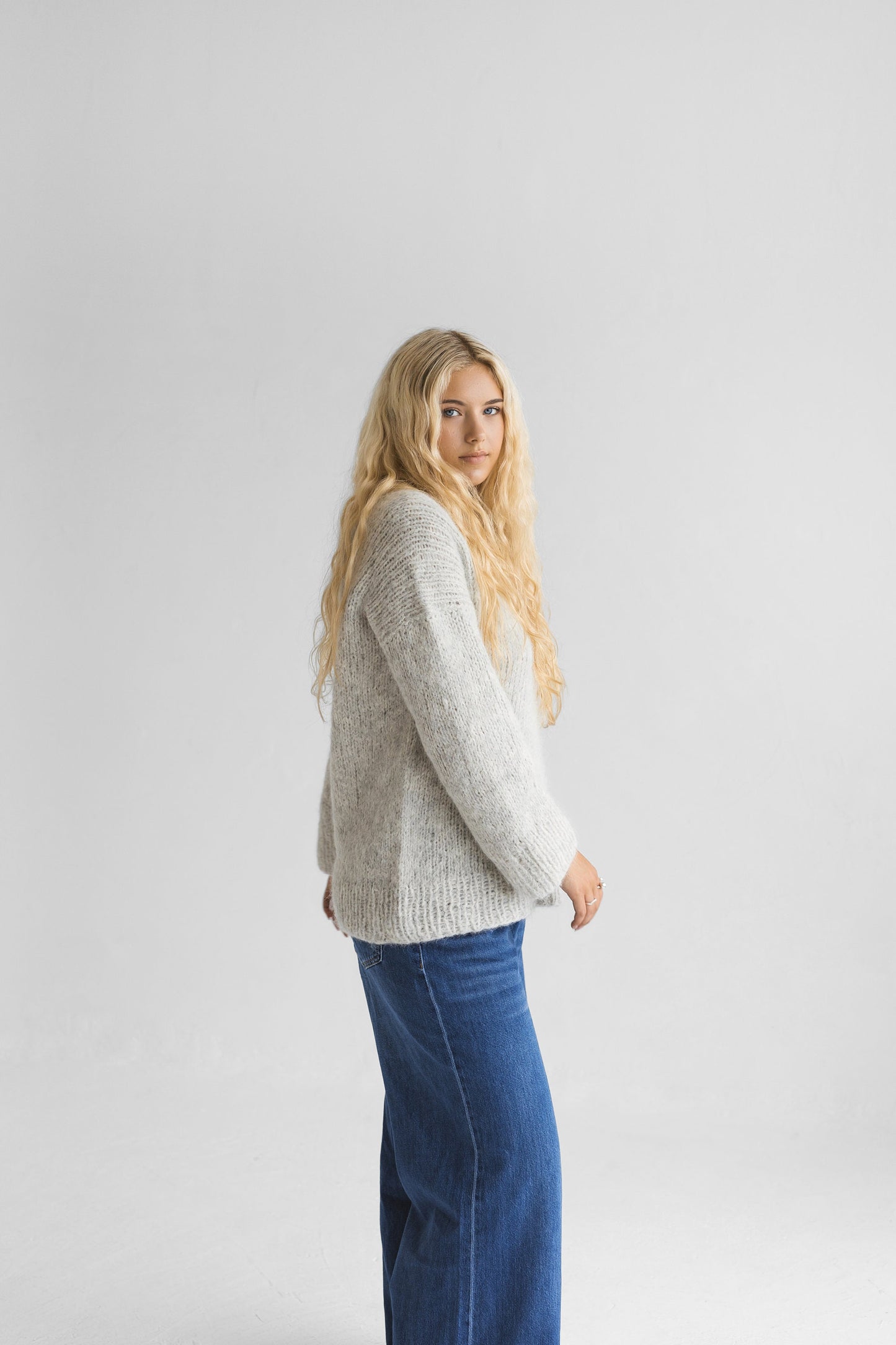 Bright gray chunky knit alpaca wool sweater, light grey oversized cable knitted jumper, pastel fall thick wide sleeves pullover for women