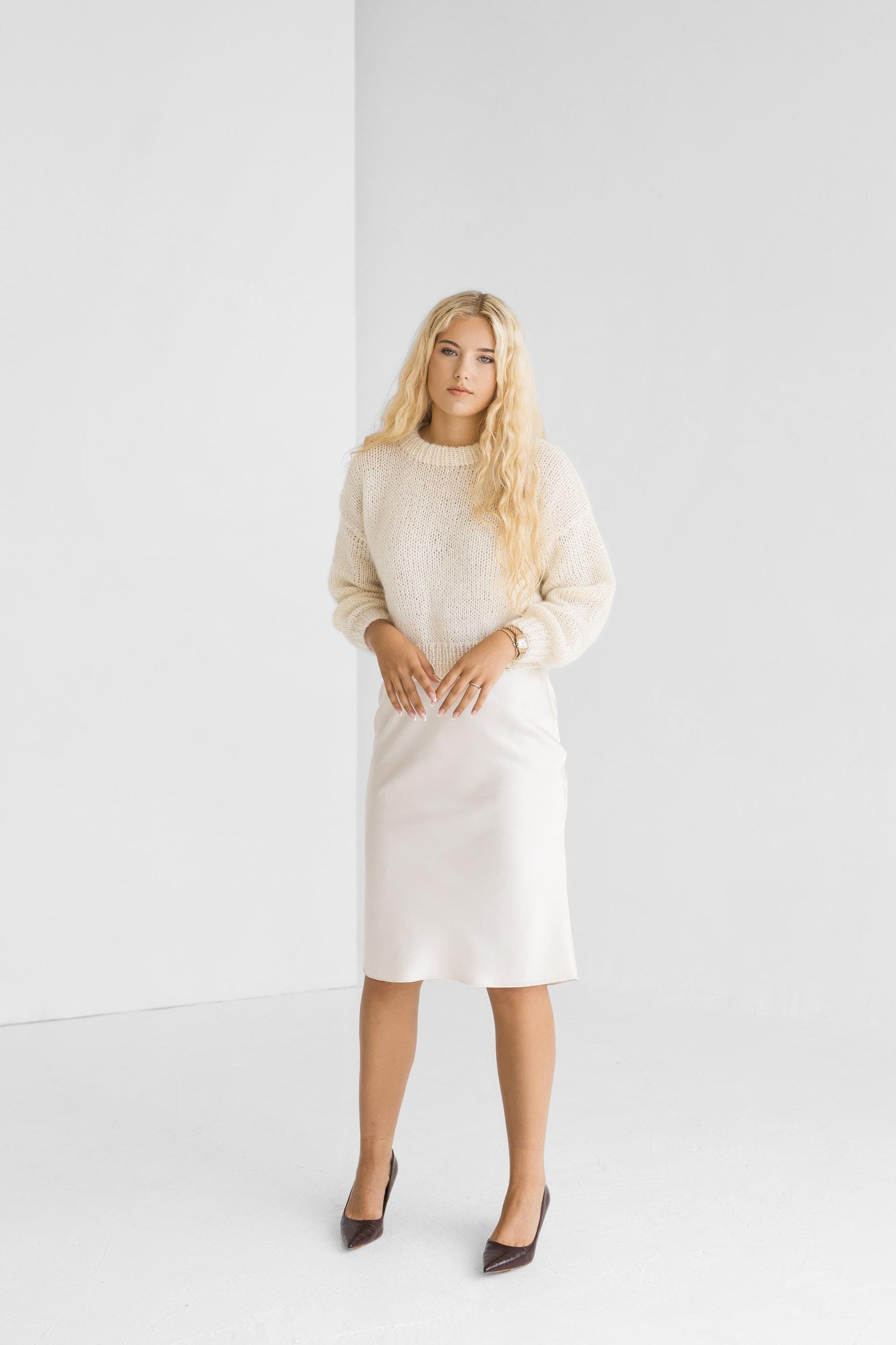 White mohair high waste knitted sweater, ivory cropped fuzzy alpaca wool blend jumper, milky fluffy crop cable knit chunky pullover, short