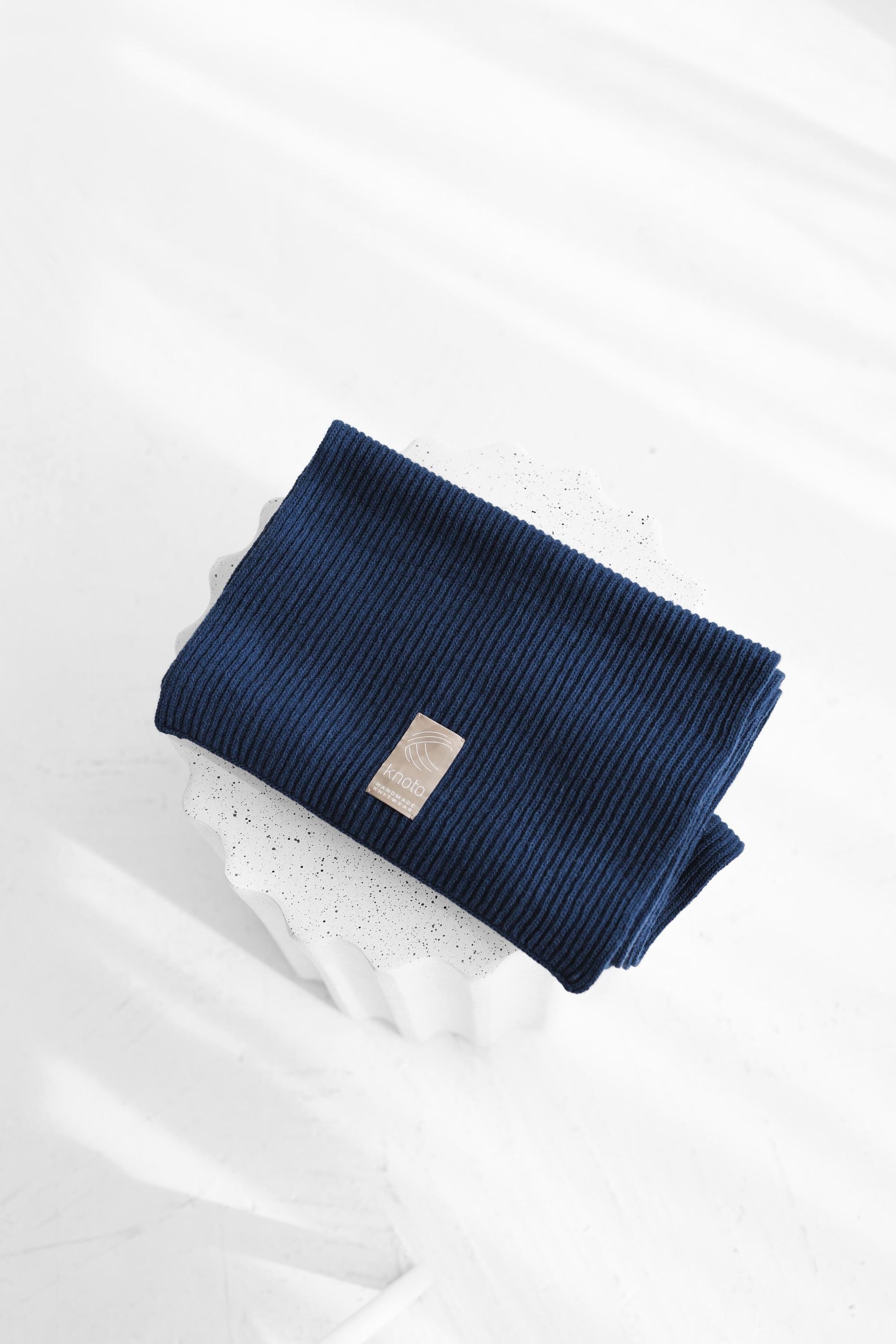 Blue Ribbed Knitted Merino Wool And Cashmere Long Fall Winter Men's Scarf, Royal Blue Warm And Soft Minimal Knit Woolen Scarves For Men