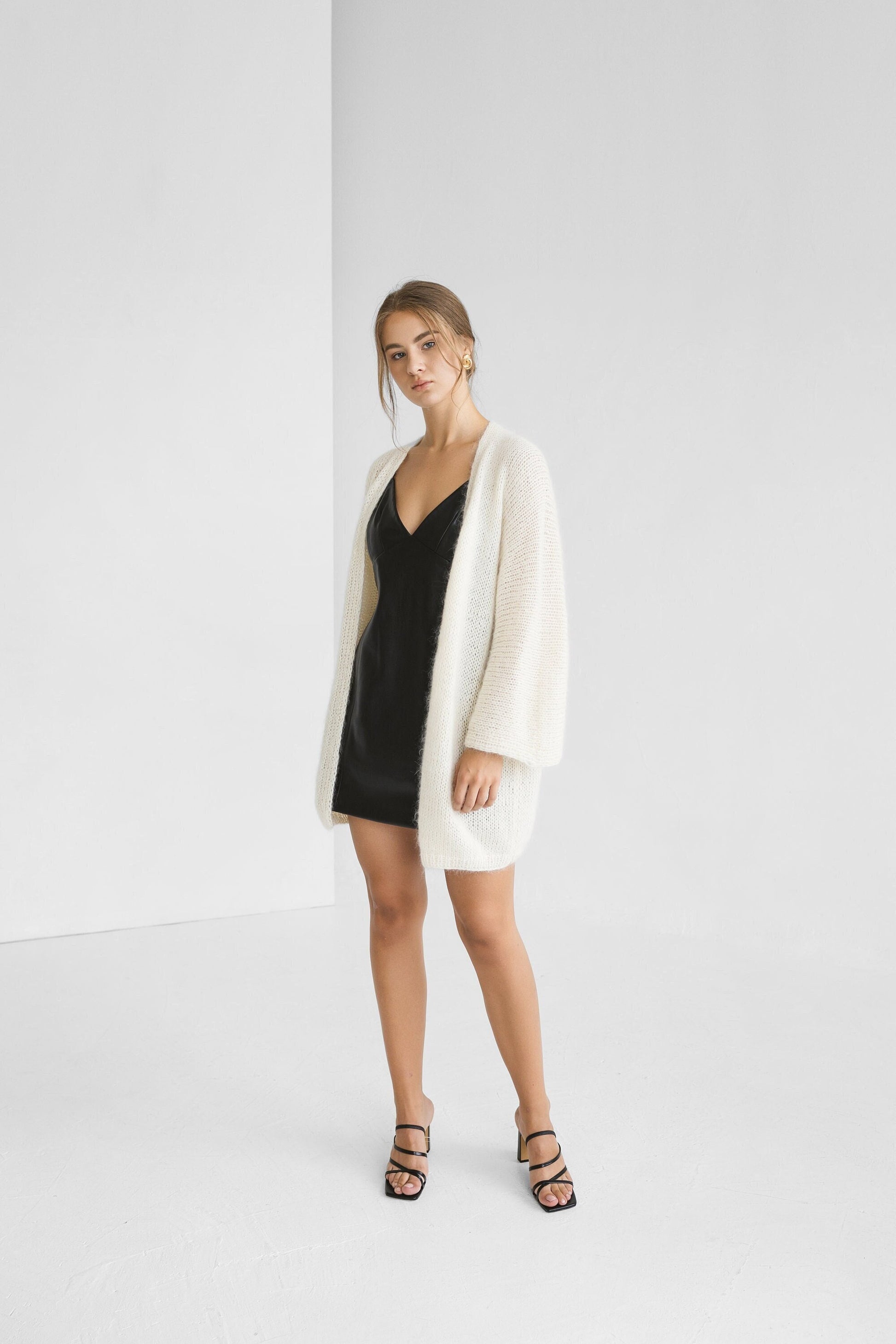 White cable knit kimono mohair cardigan, oversized fluffy alpaca wool blend chunky knitted sweater, ivory boho thick strickjacke damen gift