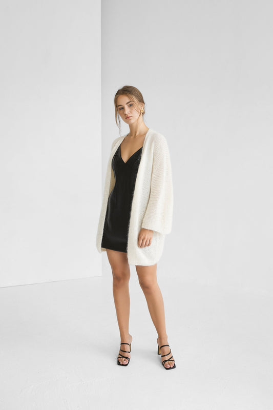 White cable knit kimono mohair cardigan, oversized fluffy alpaca wool blend chunky knitted sweater, ivory boho thick strickjacke damen gift