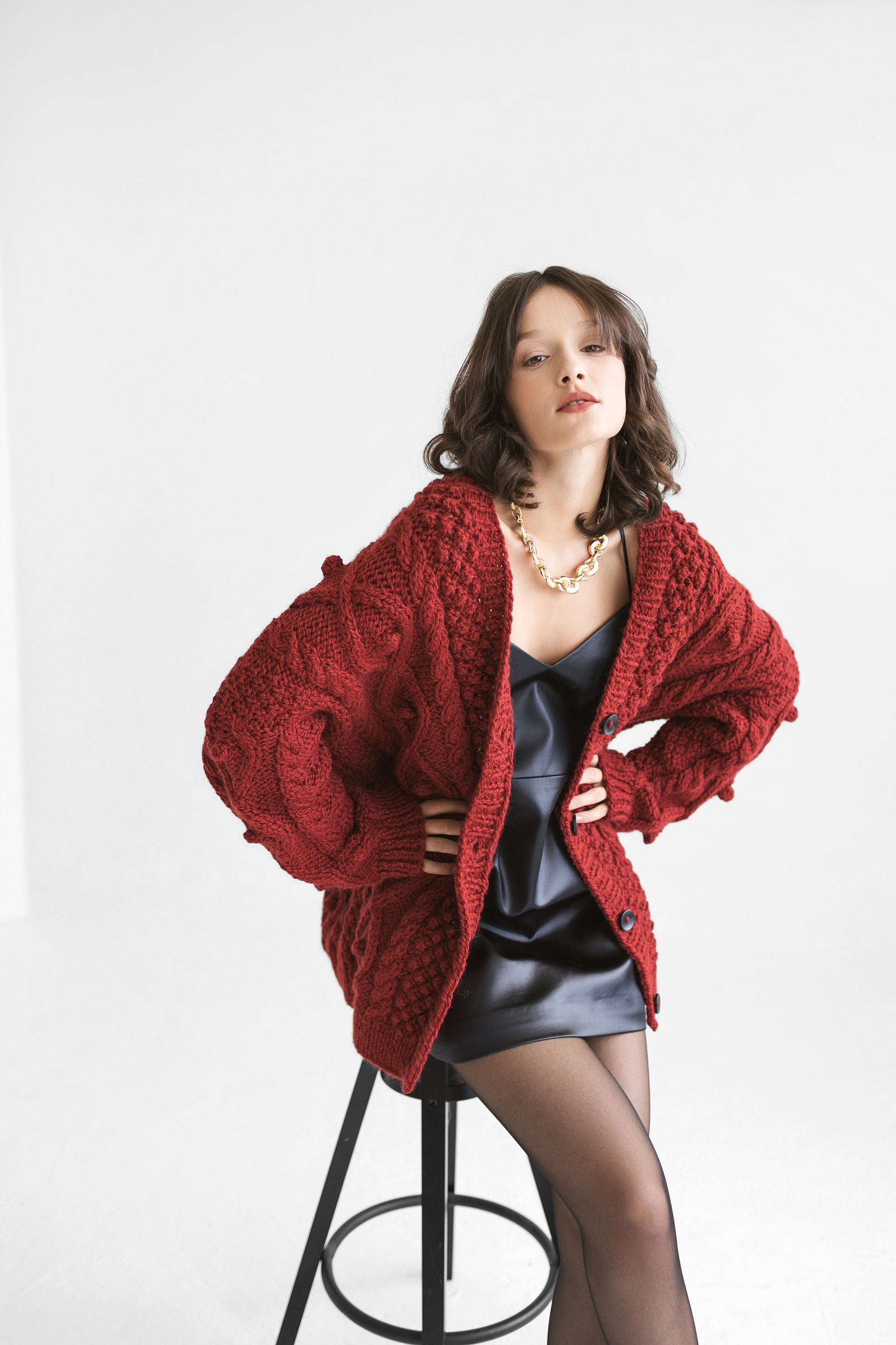 Dark Red Oversized Alpaca Cardigan With Buttons, Burgundy Wine Color Chunky Cable Knit Cardigan, Bordeaux Woolen Knitted Women&#39;s Sweater