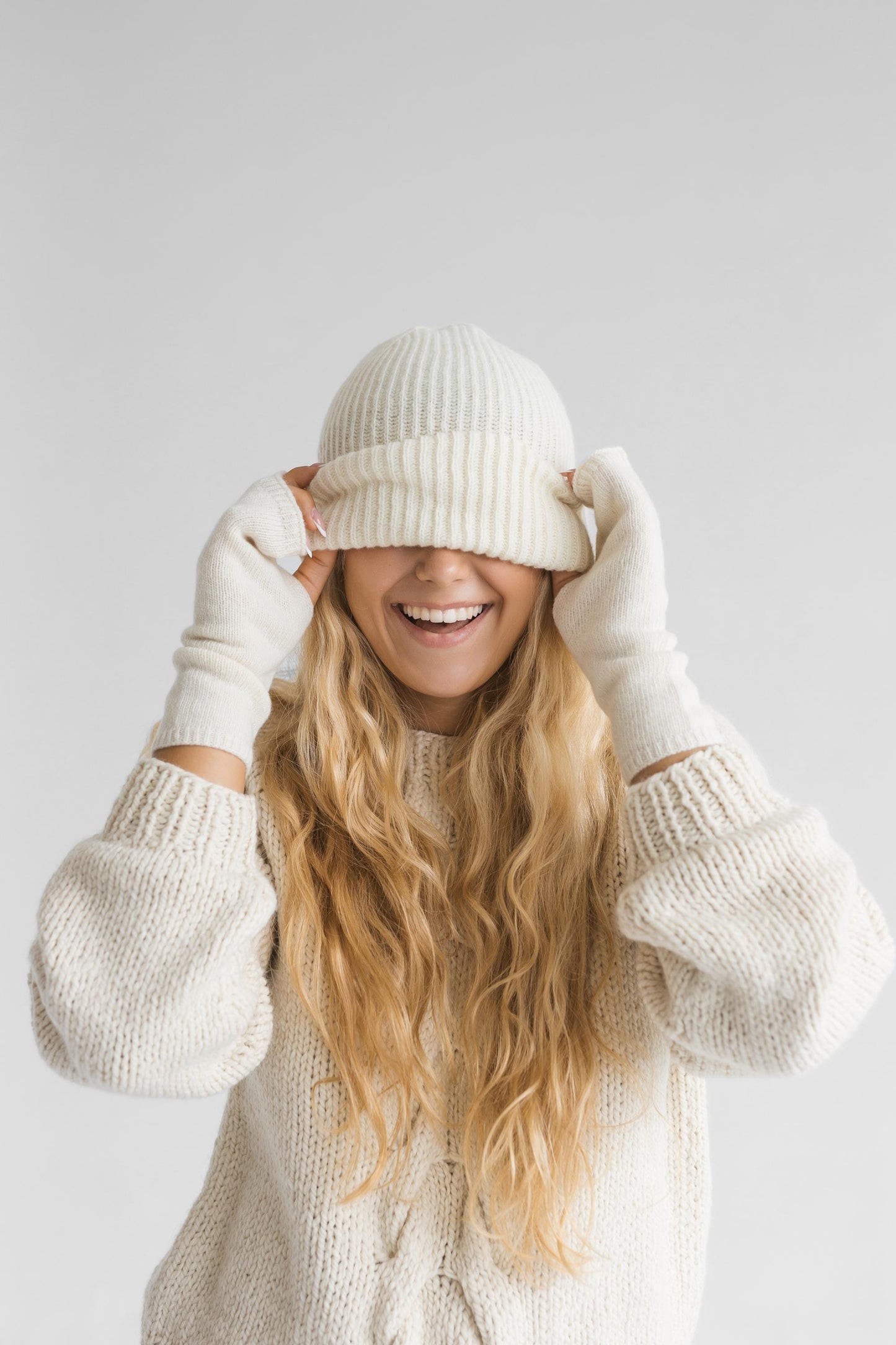White merino wool and cashmere fingerless mittens, milky cable knit gloves, ivory hand warmers,  fall winter wrist warmers, accessories gift