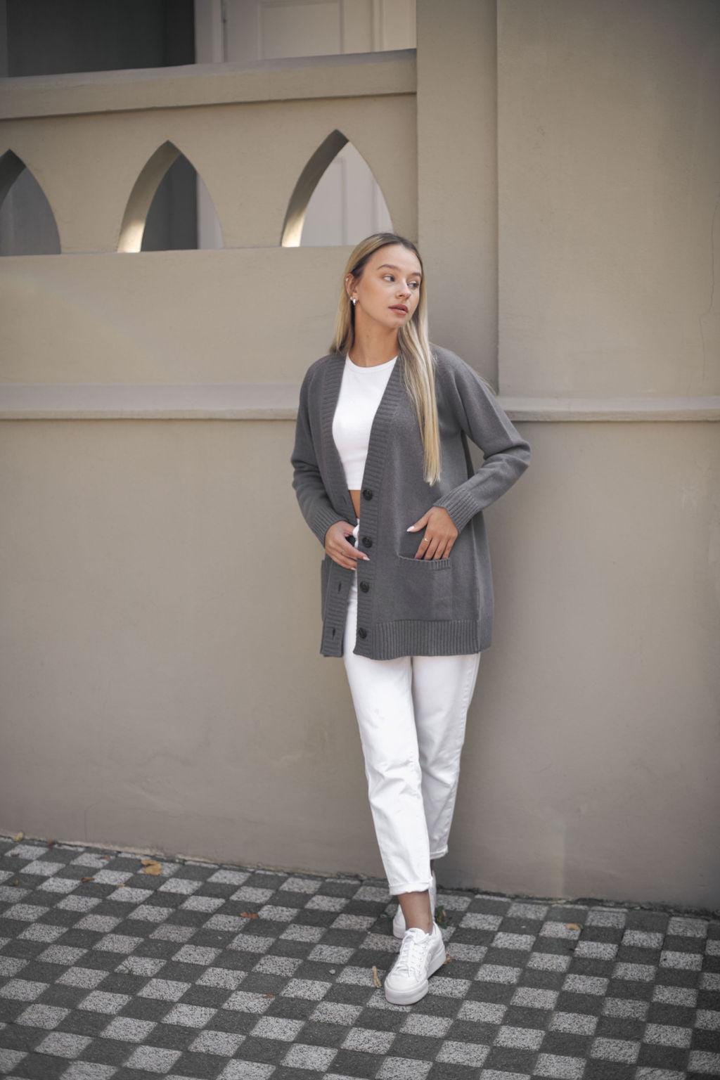 Gray knitted merino wool and cashmere blend cardigan with pockets and buttons, slightly oversized grey knit sweater for women, long gilet xl