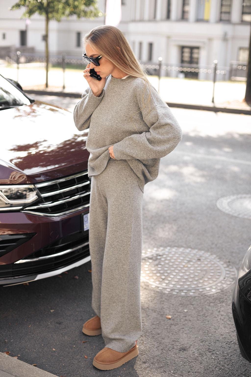 Gray knitted merino wool sweater and trousers set for women, light grey women&#39;s knit minimal lounge pullover and pants, camel loungewear