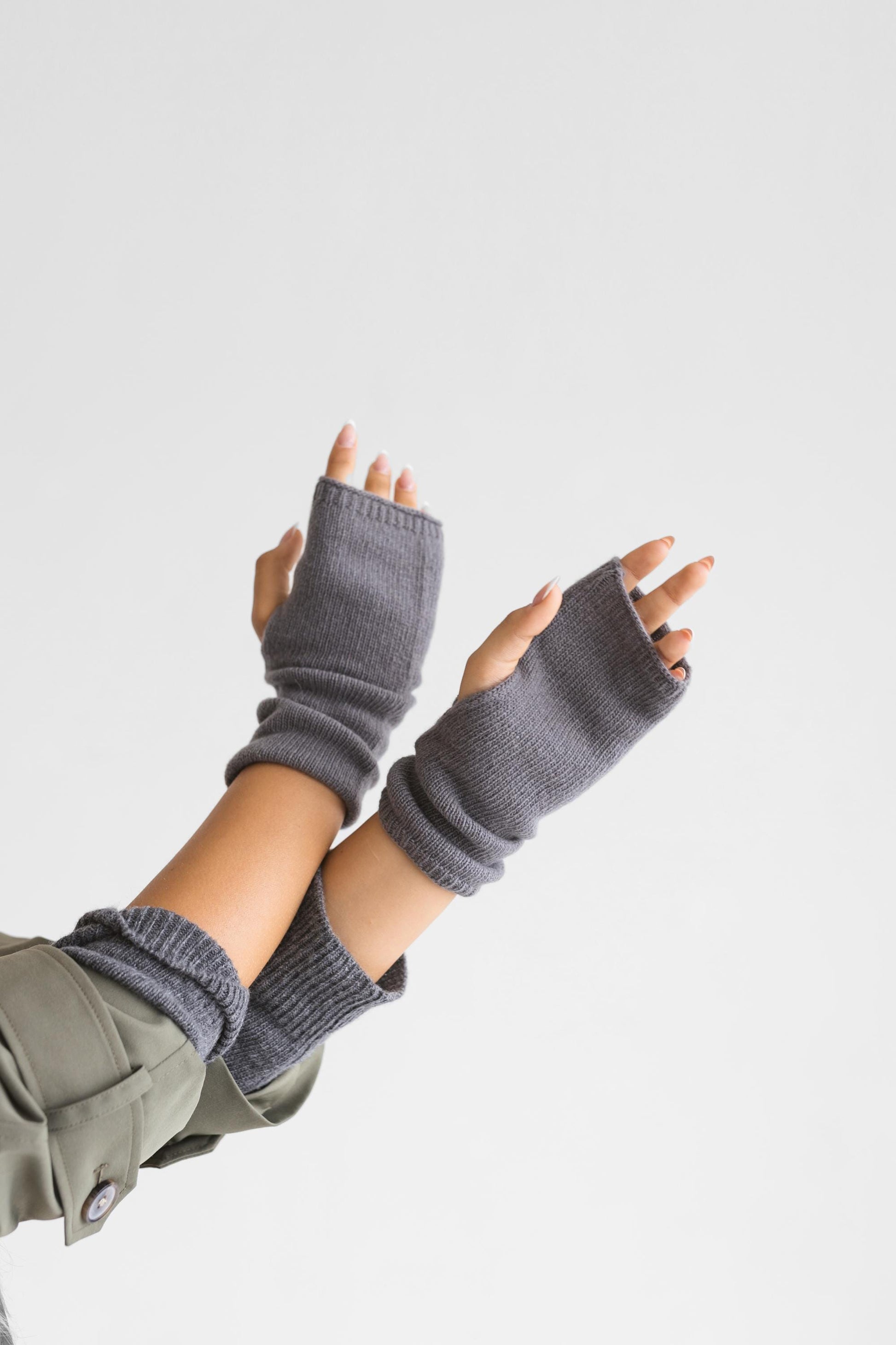 Gray merino wool and cashmere fingerless mittens, grey cable knit gloves, dark gray hand warmers,  fall winter wrist warmers, accessories