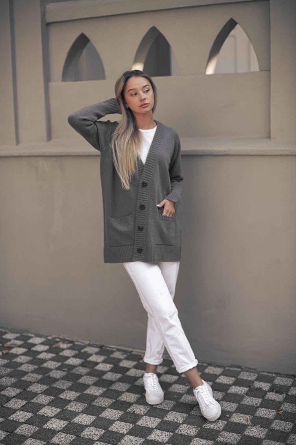 Gray knitted merino wool and cashmere blend cardigan with pockets and buttons, slightly oversized grey knit sweater for women, long gilet xl