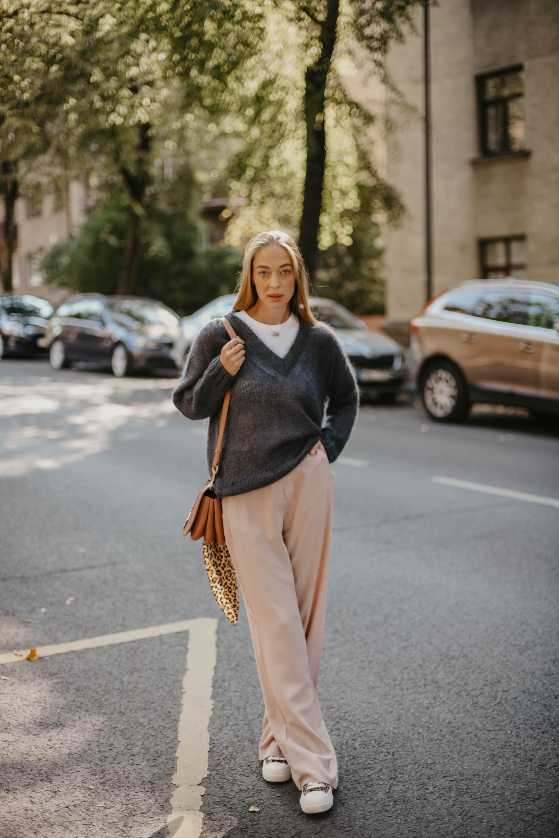 Gray cable knit fluffy mohair wool oversized women&#39;s pullover, deep V-neck sweater, grey chunky knitted thick fall fuzzy jumper for woman