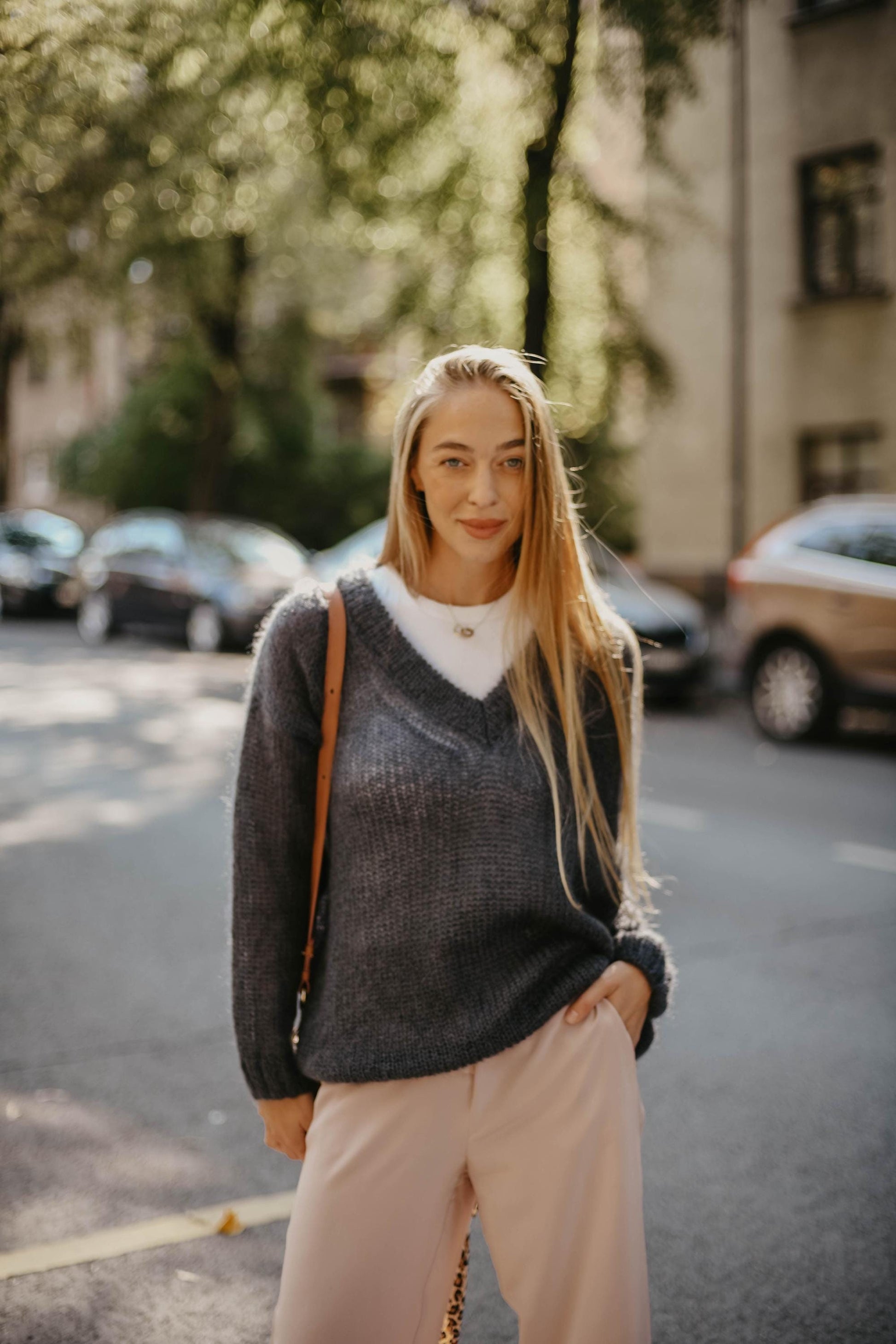 Gray cable knit fluffy mohair wool oversized women&#39;s pullover, deep V-neck sweater, grey chunky knitted thick fall fuzzy jumper for woman