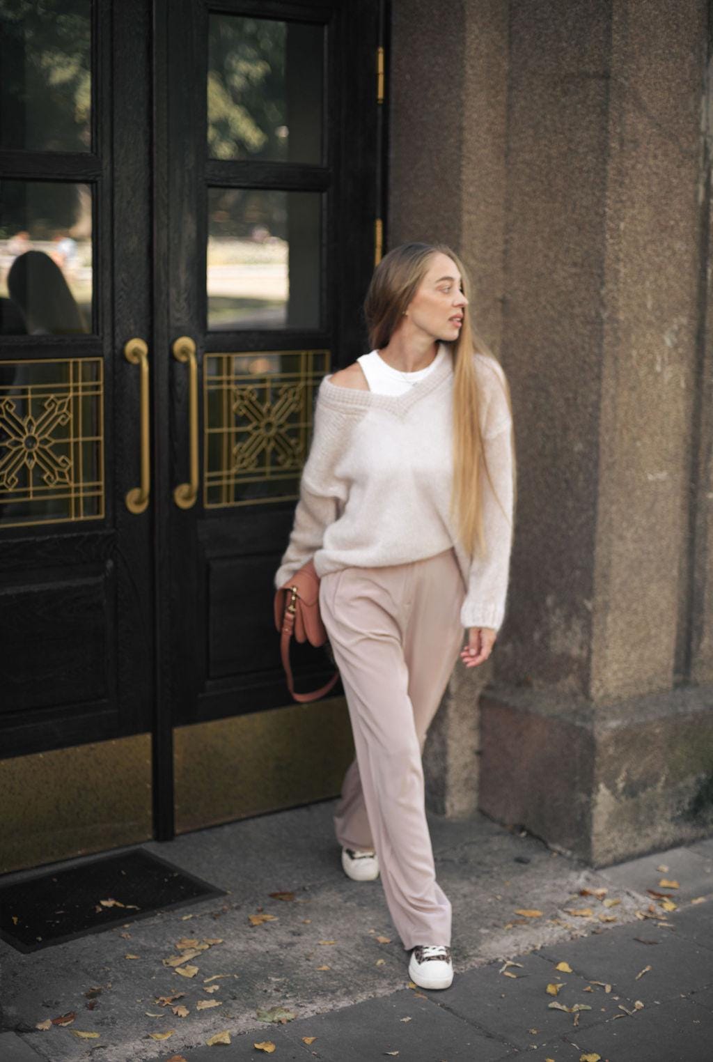 Pale light pink cable knit fluffy mohair wool women&#39;s sweater, powder misty pink chunky knitted thick oversized sweater, fall fuzzy jumper