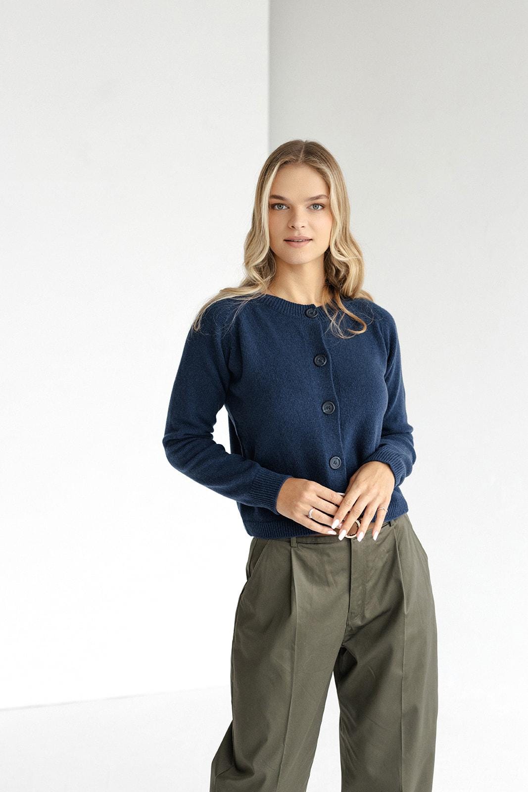 Crop navy blue knitted merino wool and cashmere cardigan with buttons for women, dark blue high waisted women&#39;s knit loose short sweater