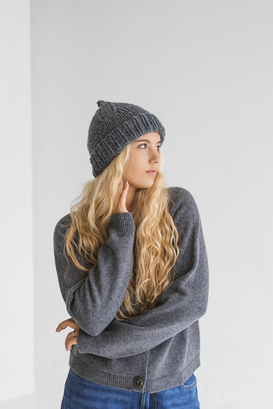 Gray Chunky Knit Winter Wool Hat For Woman, Cable Knitted Woolen Grey Unisex Beanie, Handmade gift