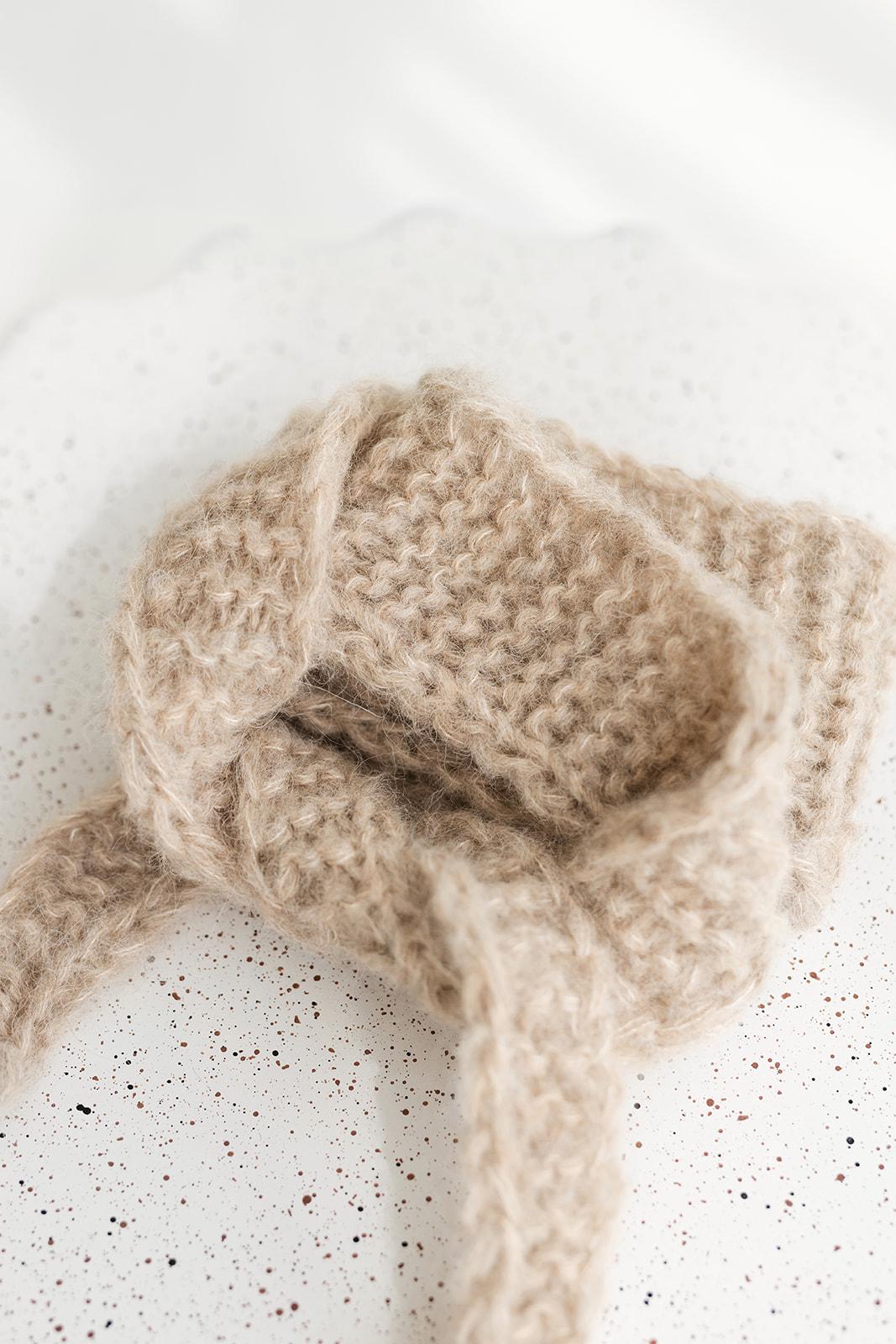 Beige cable knit short alpaca scarf, camel handmade silk blend fall neck warmer, sand winter knitted scarves, taupe unisex accessories gift