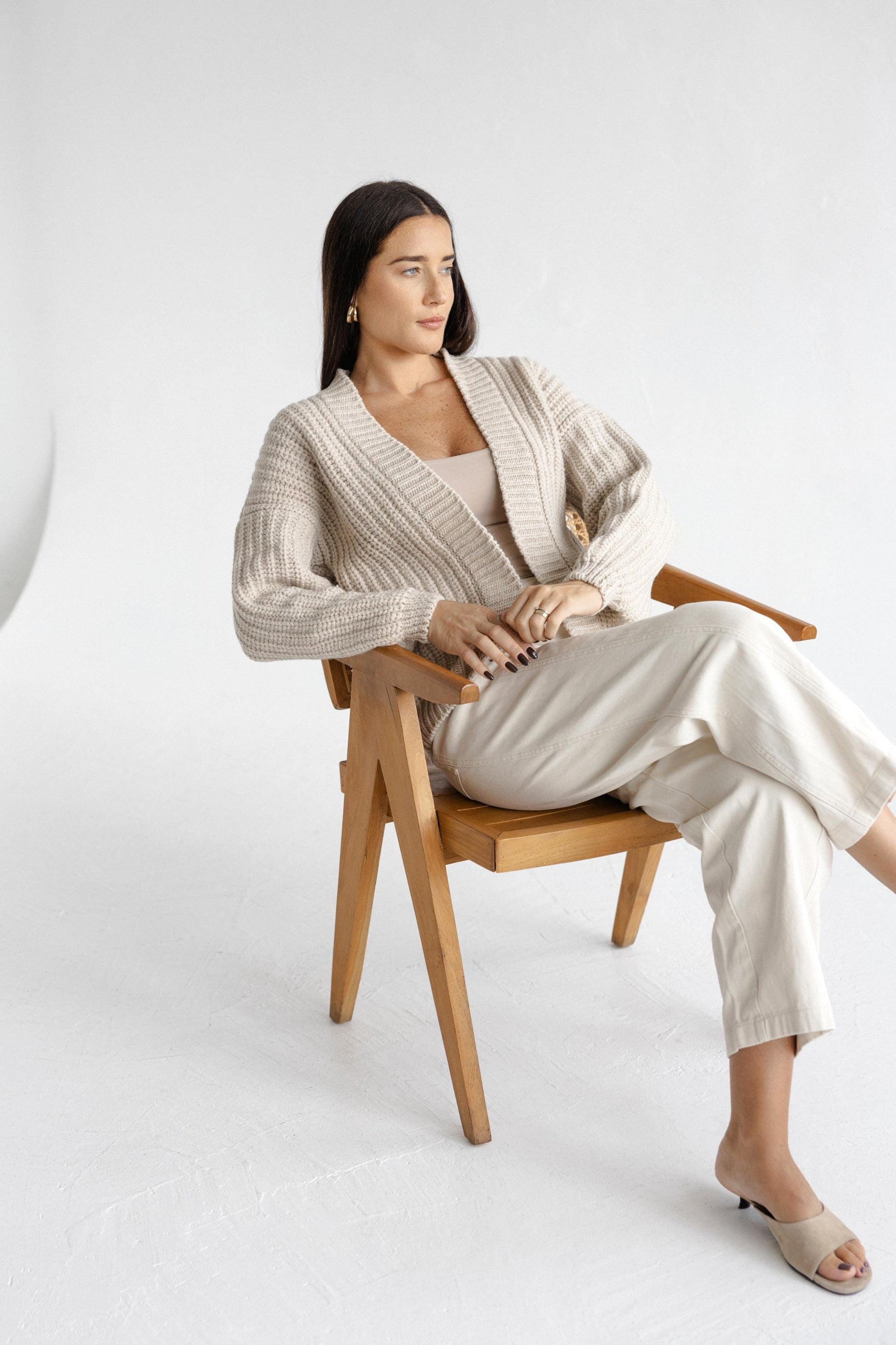 Chunky Knitted Beige Merino Wool Women's Cardigan, Taupe Open Front Cable Knit Woolen Sweater For Women, Nude Minimal Ribbed Bomber Jacket