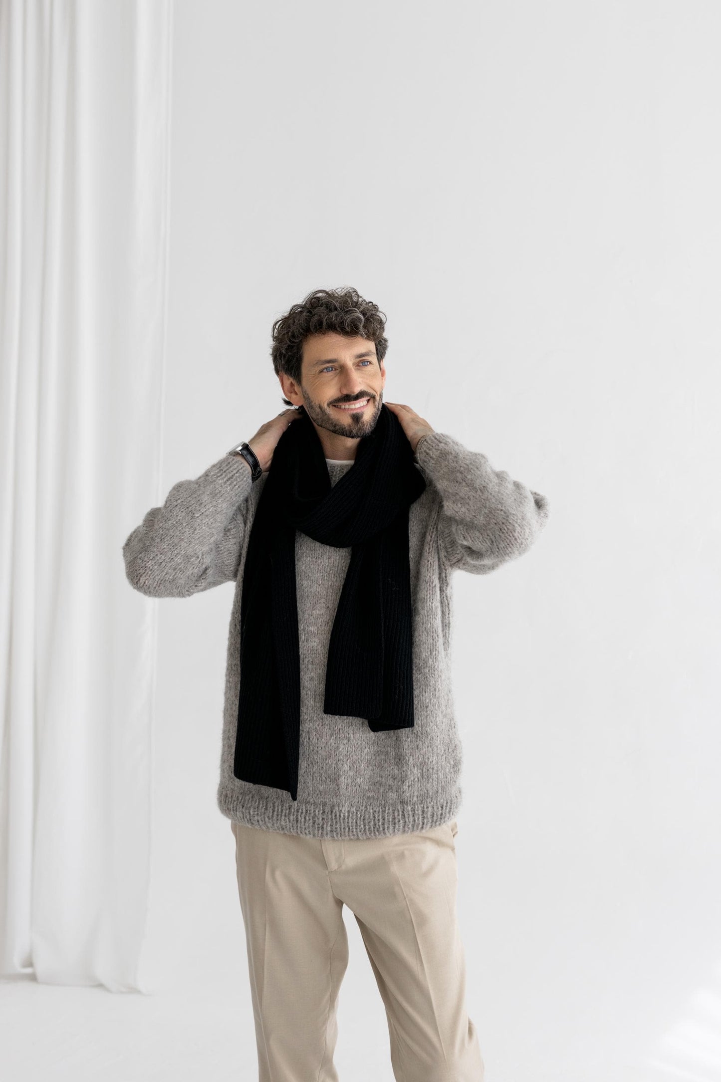 Gray Ribbed Knit Merino Wool Scarf For Man