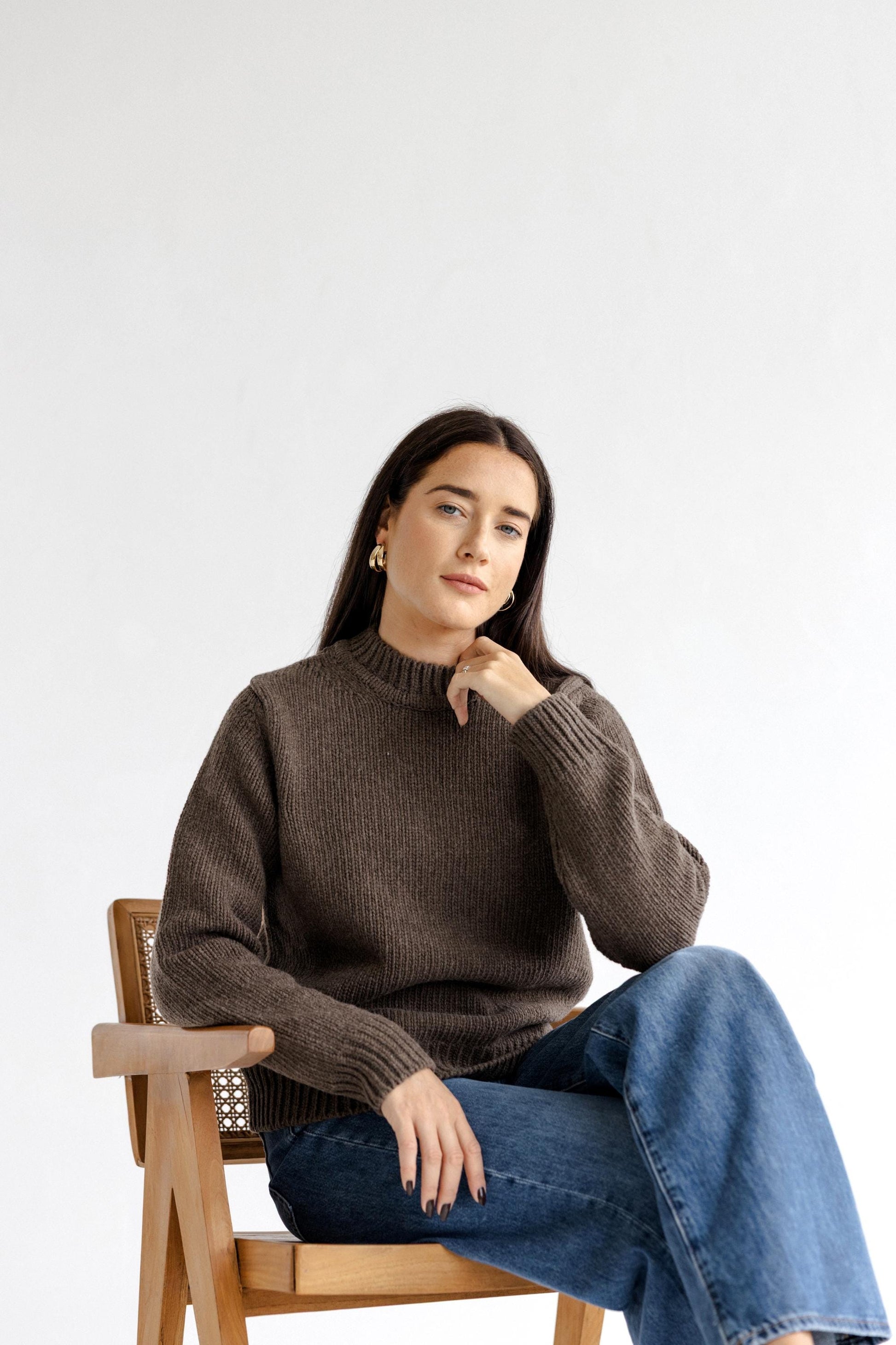 Brown Chunky Knit Merino Wool Women's Sweater, Cable Knitted Woolen Minimal Warm Fall Winter Jumper For Woman, Thick Short Pullover, Gift