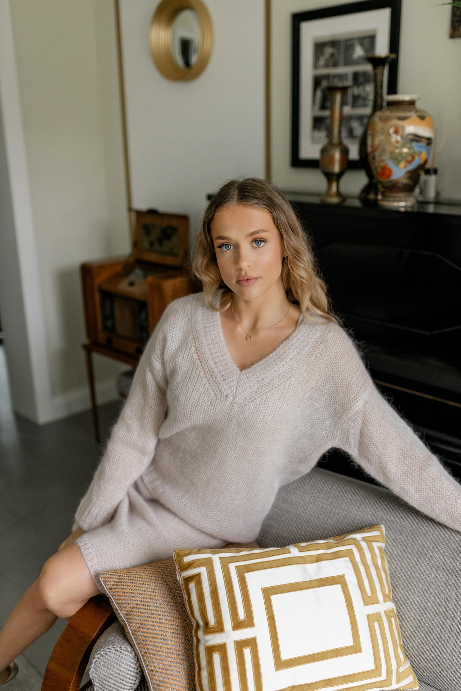 Pastel Pink Cable Knit Fluffy Mohair Wool Women's Sweater, Powder Shade Chunky Knitted V Neck Pullover, Nude Woolen Fuzzy Light Jumper Gift