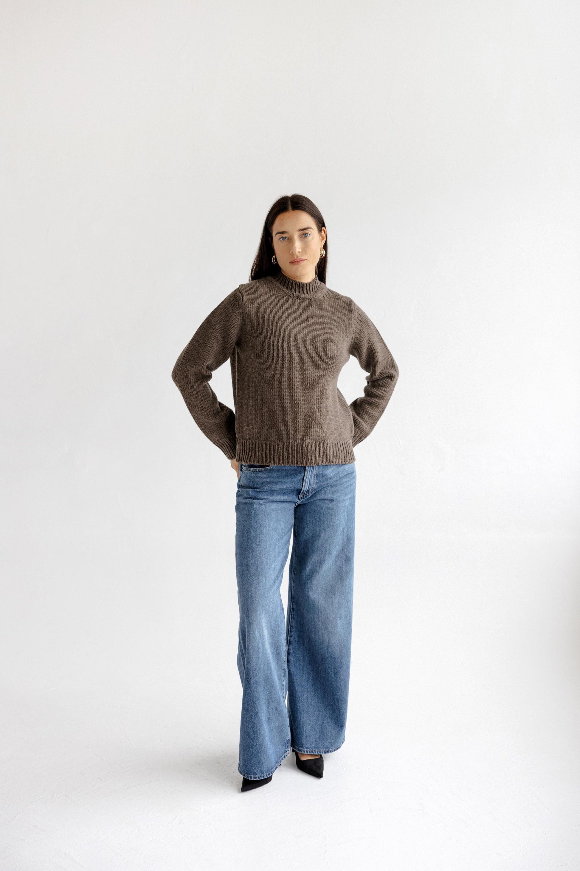 Brown Chunky Knit Merino Wool Women's Sweater, Cable Knitted Woolen Minimal Warm Fall Winter Jumper For Woman, Thick Short Pullover, Gift