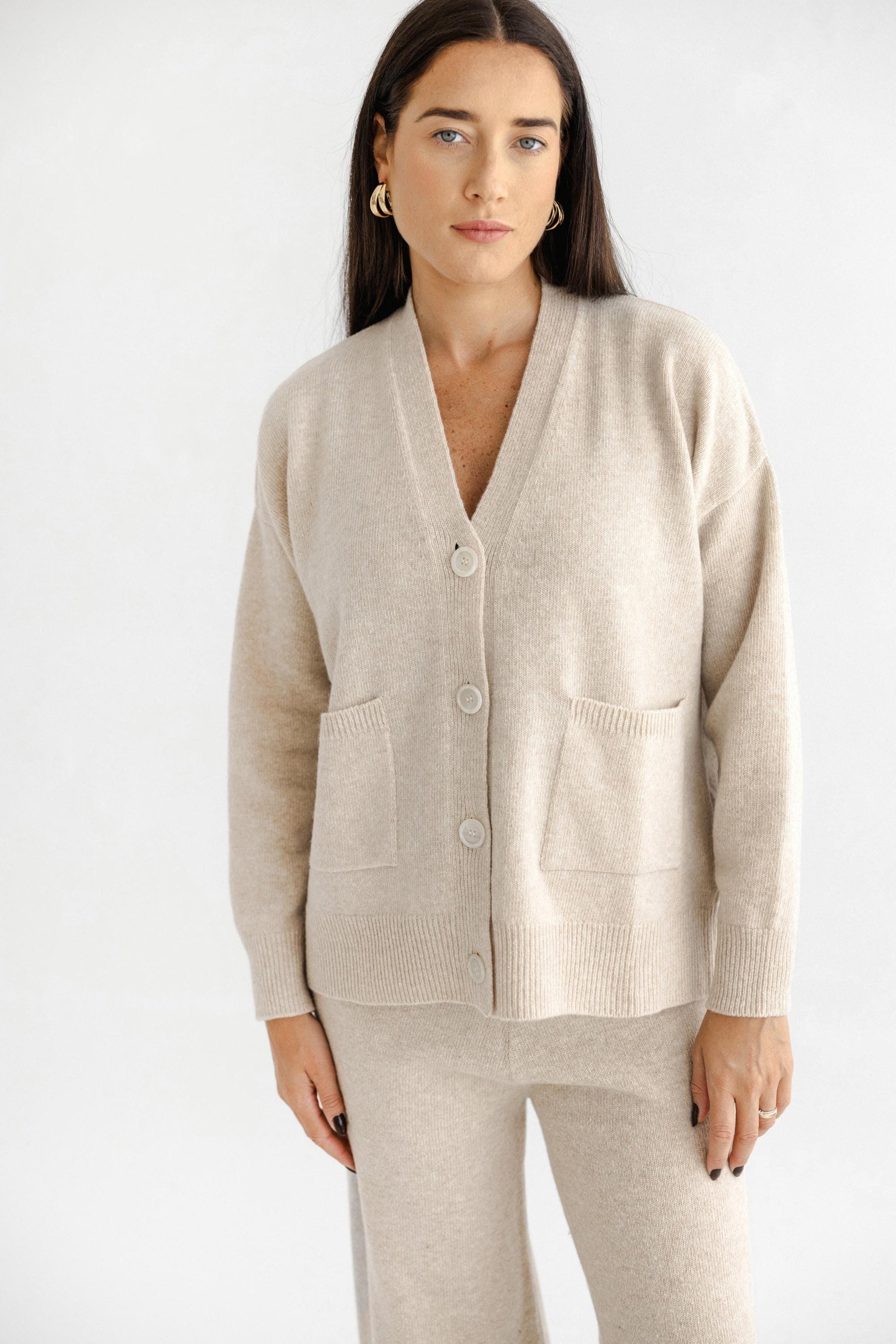 Gray Knitted Merino Wool Cardigan And Trousers Set, Grey Buttoned Women's Knit Cardigan With Pockets And Pants Loungewear Set, Minimal Style
