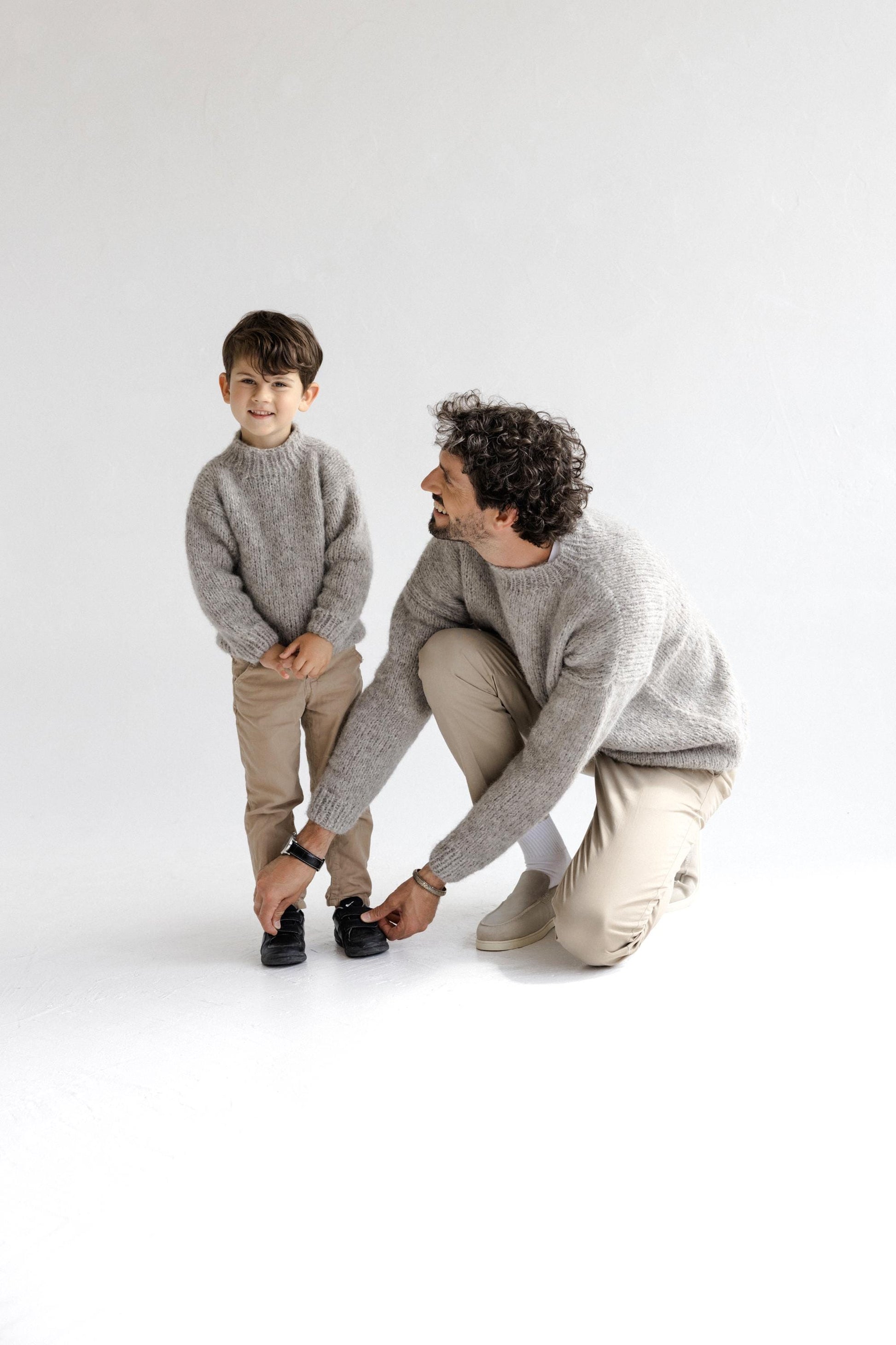 Matching Daddy and Me Cable Knit Alpaca Wool Sweaters, Gray Chunky Knitted Mini Me Jumpers, Father Son Matching Pullovers,Family Outfit Set