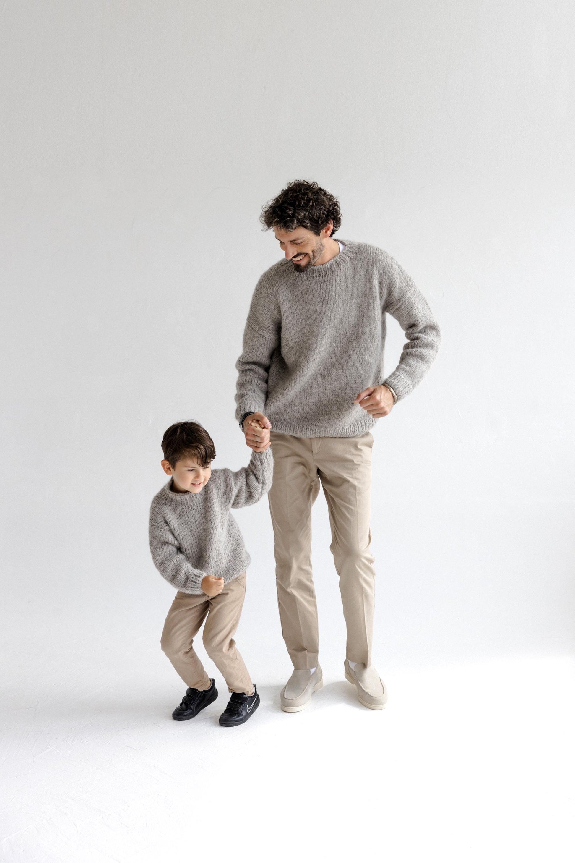 Matching Daddy and Me Cable Knit Alpaca Wool Sweaters, Gray Chunky Knitted Mini Me Jumpers, Father Son Matching Pullovers,Family Outfit Set