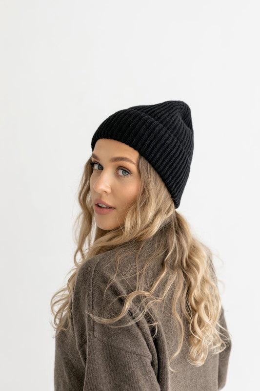 Black Ribbed Knit Merino Wool Women's Fall Winter Hat