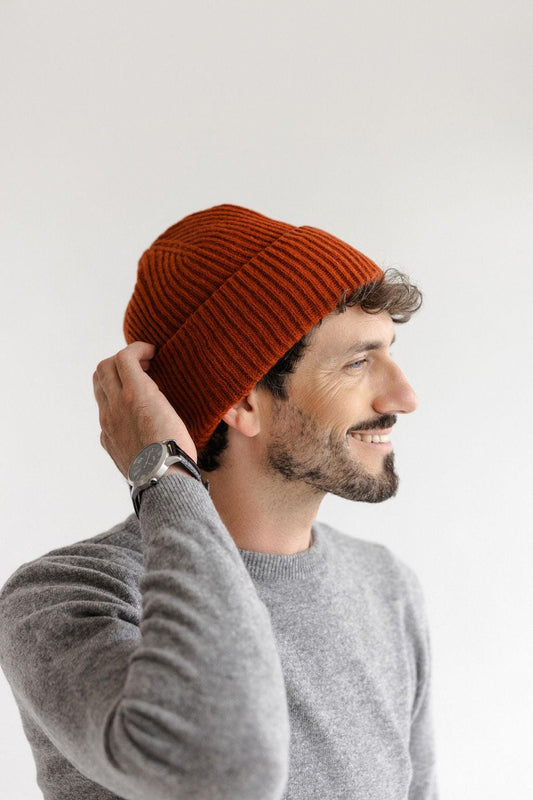 Burned Orange Ribbed Knitted Merino Wool Men's Fall Winter Beanie, Rust Woolen Fisherman Hat