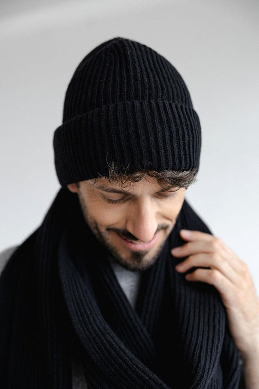 Black Ribbed Knitted Merino Wool Men's Fall Winter Beanie Hat
