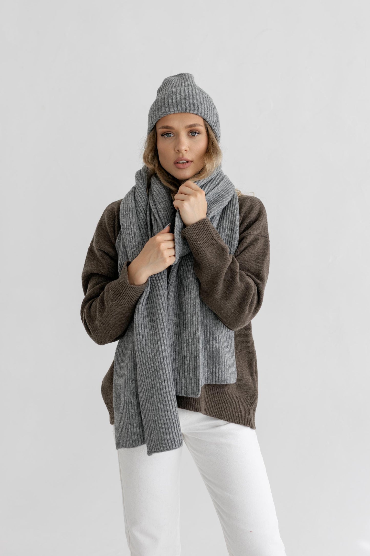 Long Soft Black Ribbed Knit Merino Wool Women's Scarf And Hat Set, Knitted Fall Winter Neck Warmer And Beanie Set, Gift For Girlfriend
