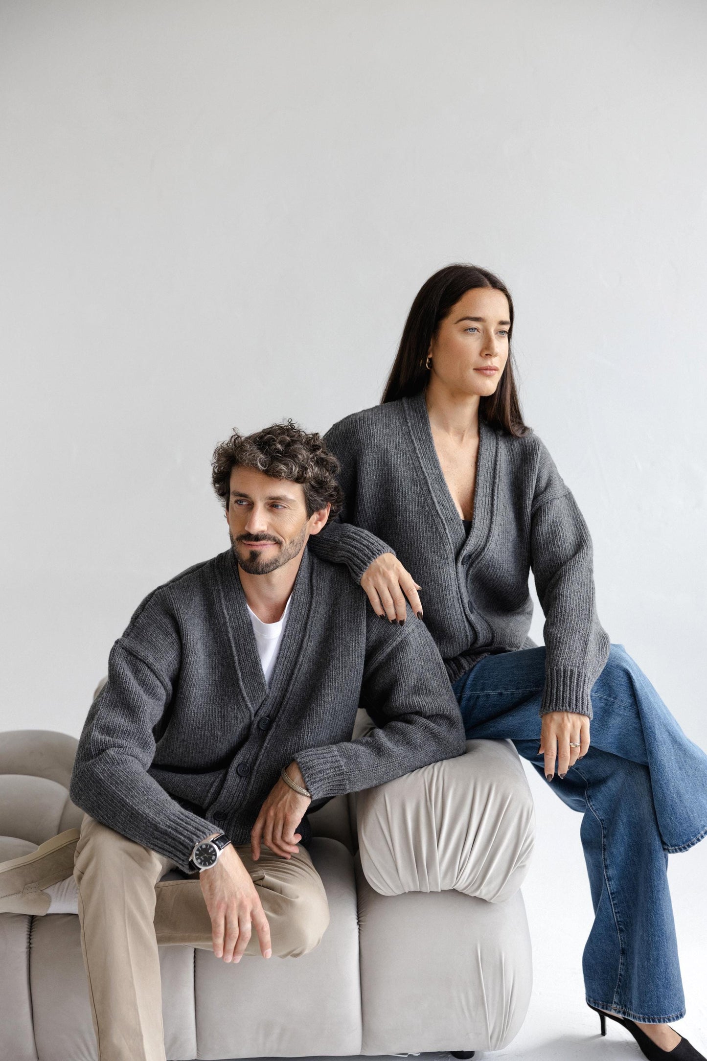 Gray Chunky Knitted Merino Wool Matching Couple Cardigans With Buttons Set, Grey Oversized Cable Knit V-neck Woolen Relaxed Family Outfit