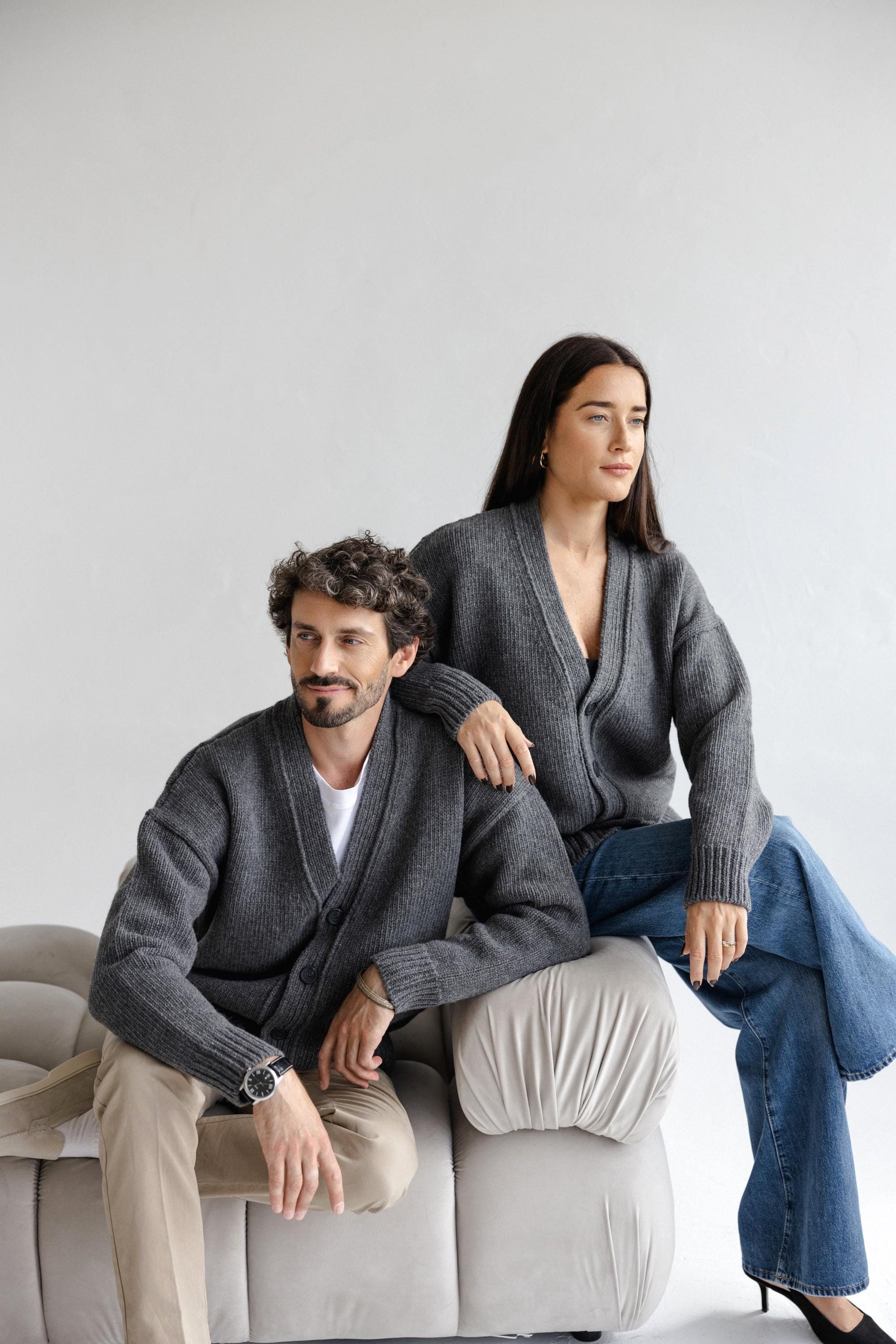 Gray Chunky Knitted Merino Wool Matching Couple Cardigans With Buttons Set, Grey Oversized Cable Knit V-neck Woolen Relaxed Family Outfit