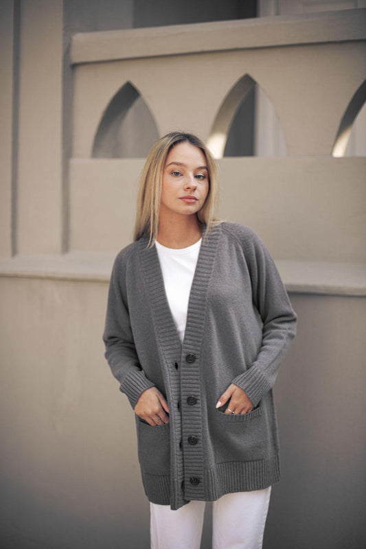 Gray knitted merino wool and cashmere blend cardigan with pockets and buttons, slightly oversized grey knit sweater for women, long gilet xl