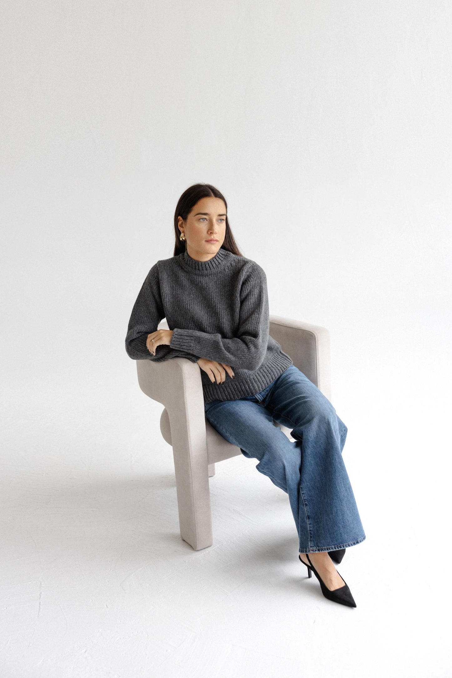 Gray Chunky Knit Merino Wool Women's Sweater, Grey Cable Knitted Woolen Minimal Warm Fall Winter Jumper For Woman, Thick Short Pullover Gift