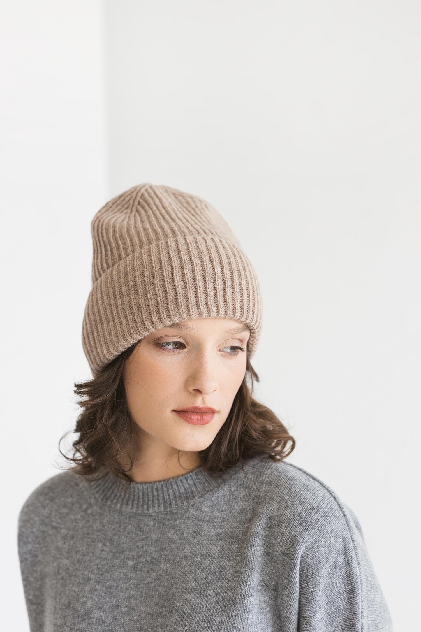 White knitted merino wool and cashmere hat for women, milky ribbed knit minimalist beanie, ivory classy winter fall warm hat, perfect gift