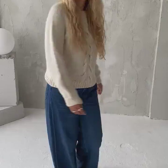 Chunky knit ivory white alpaca wool sweater, milky cable knitted woolen fall jumper, pearl thick handmade pullover with braid for women gift
