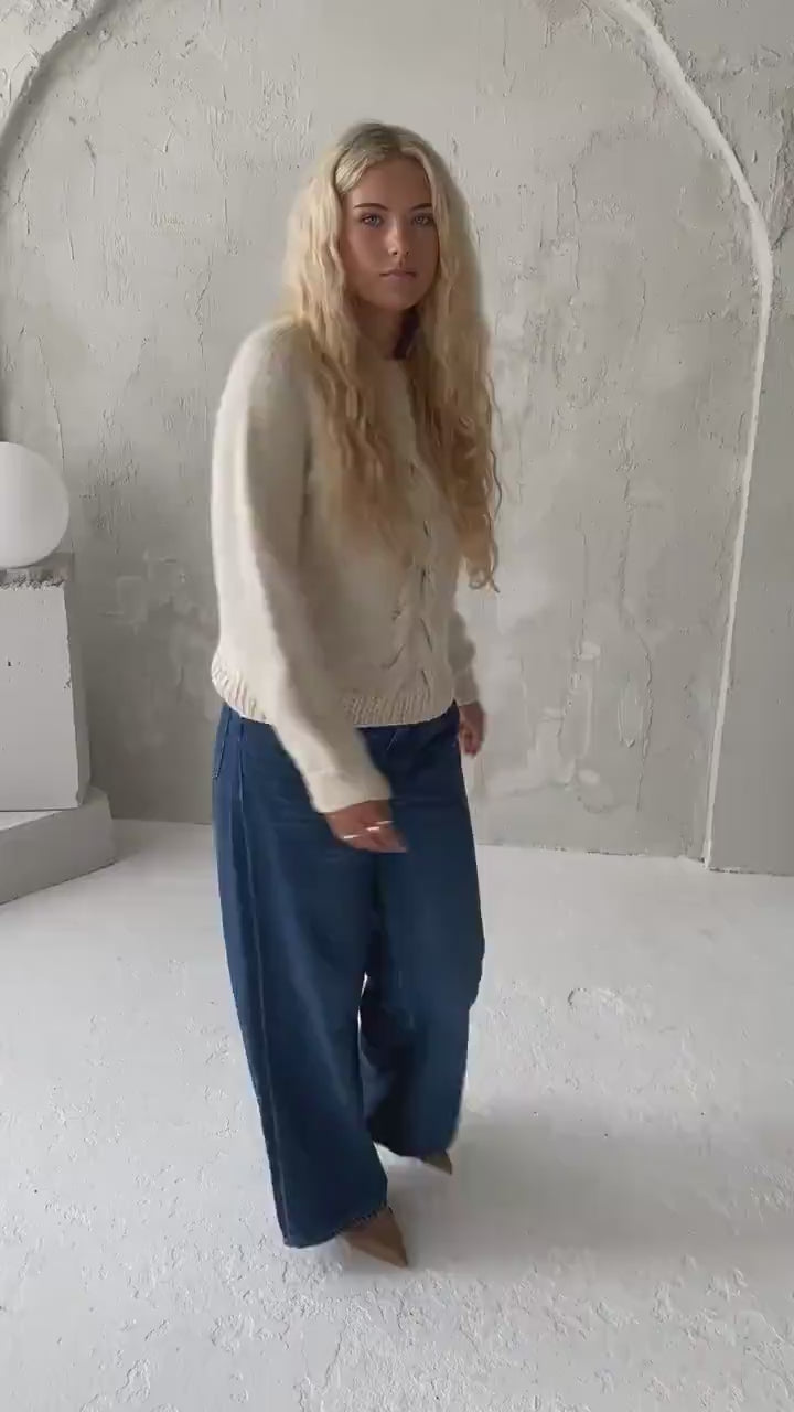 Chunky knit ivory white alpaca wool sweater, milky cable knitted woolen fall jumper, pearl thick handmade pullover with braid for women gift