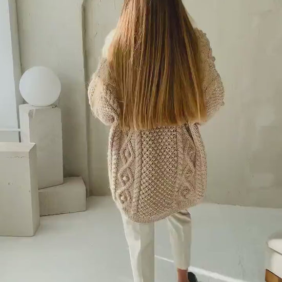 Light Gray Oversized Alpaca Cardigan With Buttons, Chunky Cable Knit Cardigan, Grey Irish Women Sweater, Handmade Wool Cardigan For Women