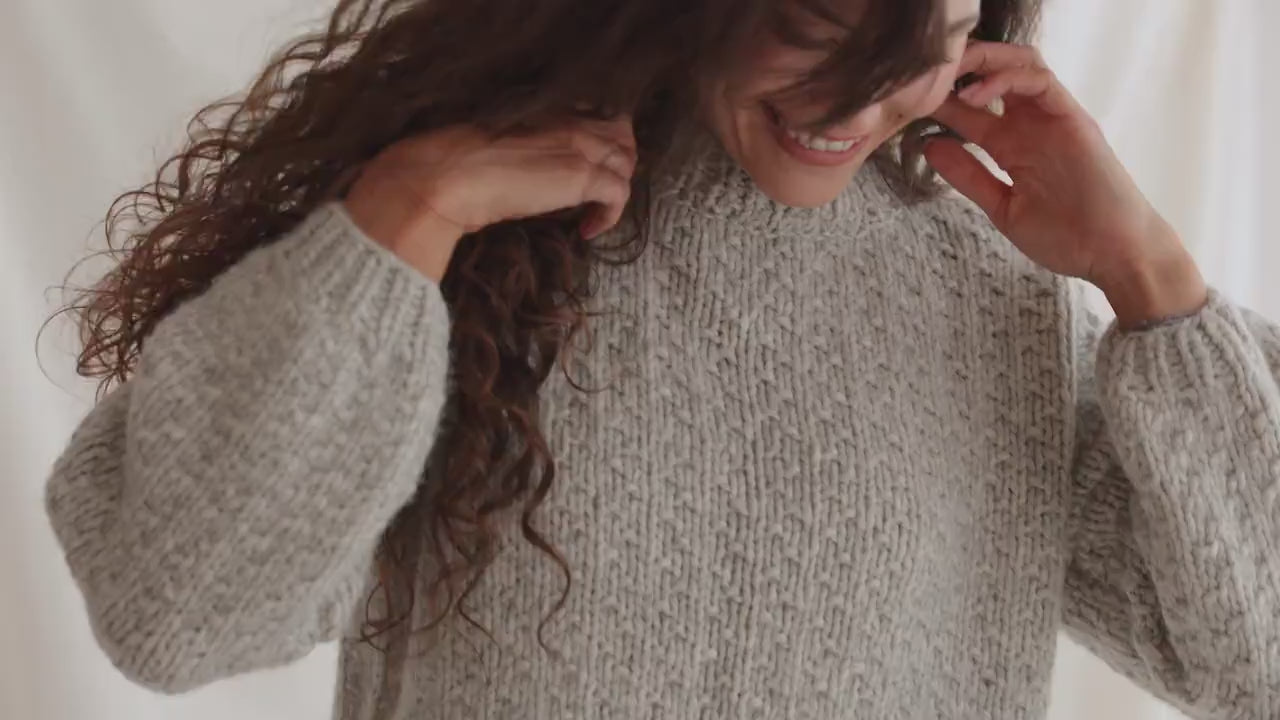 Light Gray Cable Knit Sweater, Grey Chunky Knit Alpaca Jumper,  Relax Fit Pullover With Balloon Sleeves, Silver Color Knitted Jumper, Gift