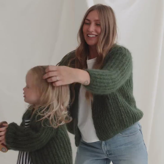 Matching Mommy and Me Mohair Cardigans, Mother Daughter Alpaca Sweaters Set, Matching Chunky Knit Sweaters, Green Me & Mini Me Cardigan,Gift