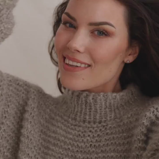 Light Gray Cable Knit Sweater, Relaxed Fit Jumper, Grey Alpaca Pullover, Chunky Knit Wool Sweater, Knitted Jumper, Oversized Woman Sweater